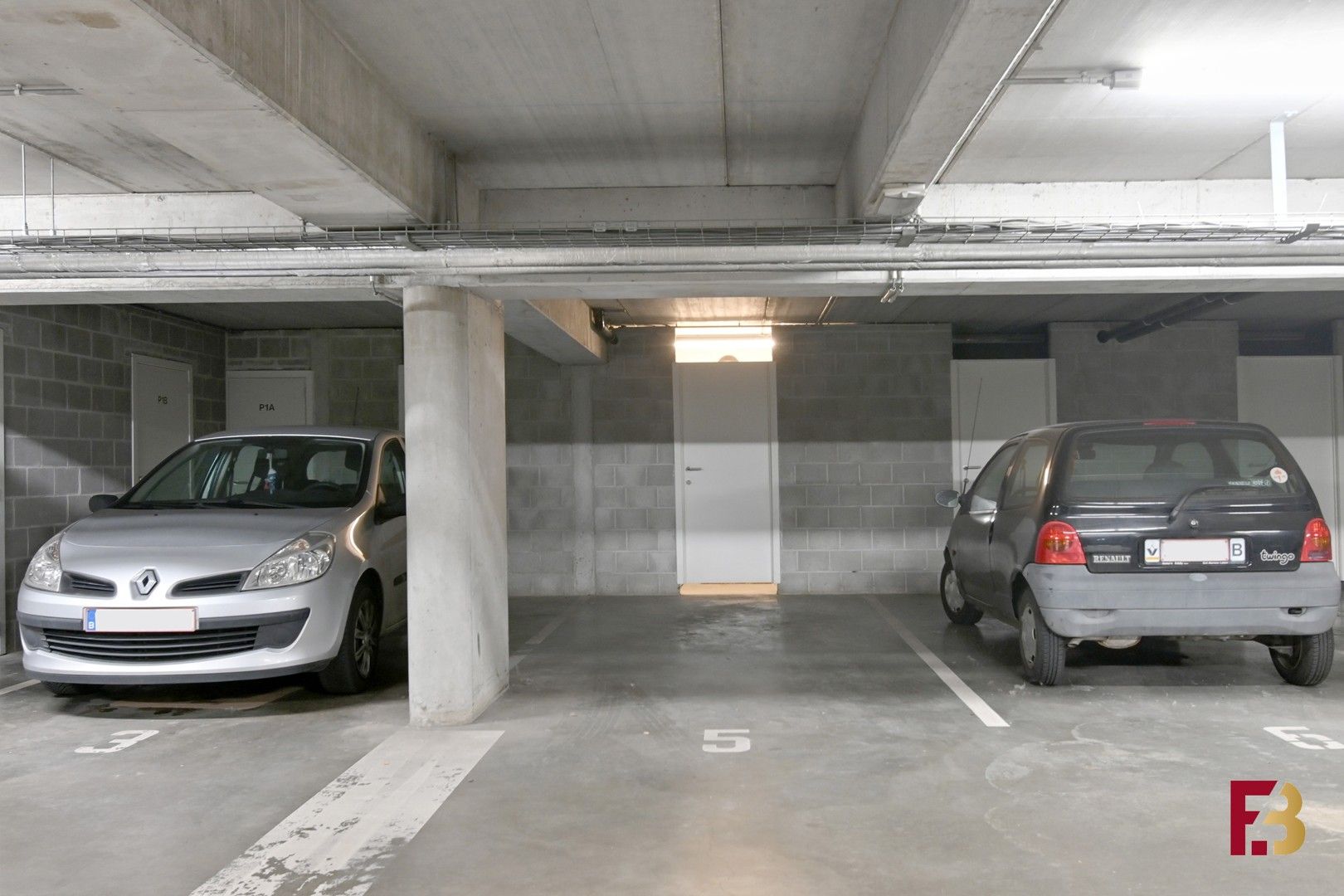 Lichtrijk gelijkvloers appartement met 2 terrassen en uitzicht op groen – hartje Eke foto 17
