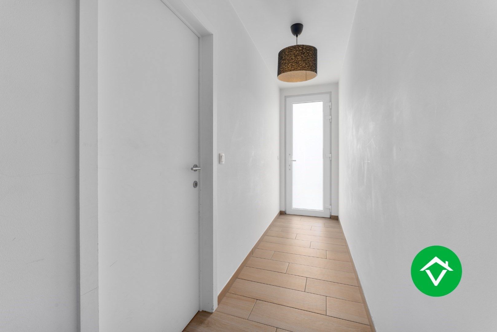 Totaal vernieuwde woning in Koekelare  foto 13