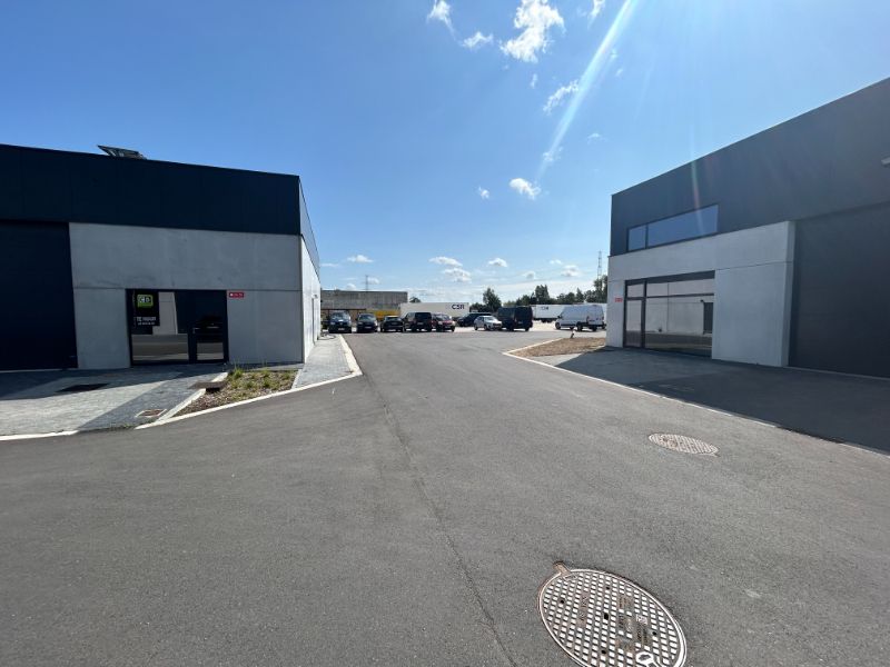 Nieuwbouw magazijn te koop – 226,32 m² met 2 parkings foto 9