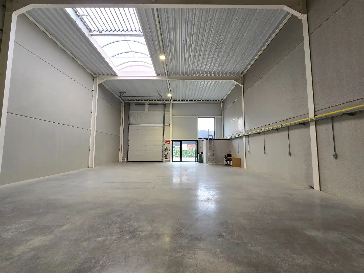 Recent magazijn, 216m², op industrieterrein 'Stadsheide', vlakbij Corda Campus foto 10