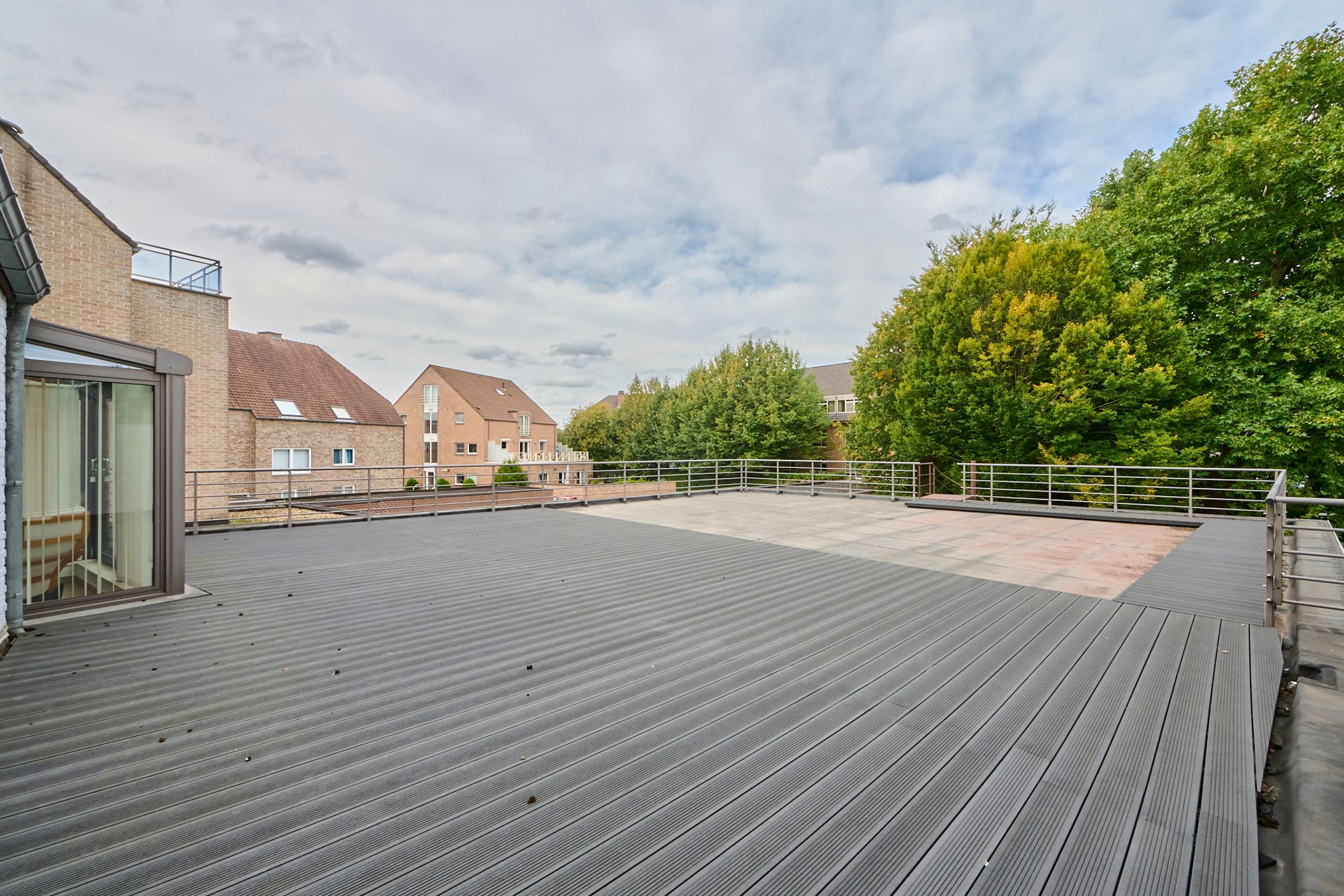 Instapklaar multifunctioneel pand - centrum Opglabbeek foto 18