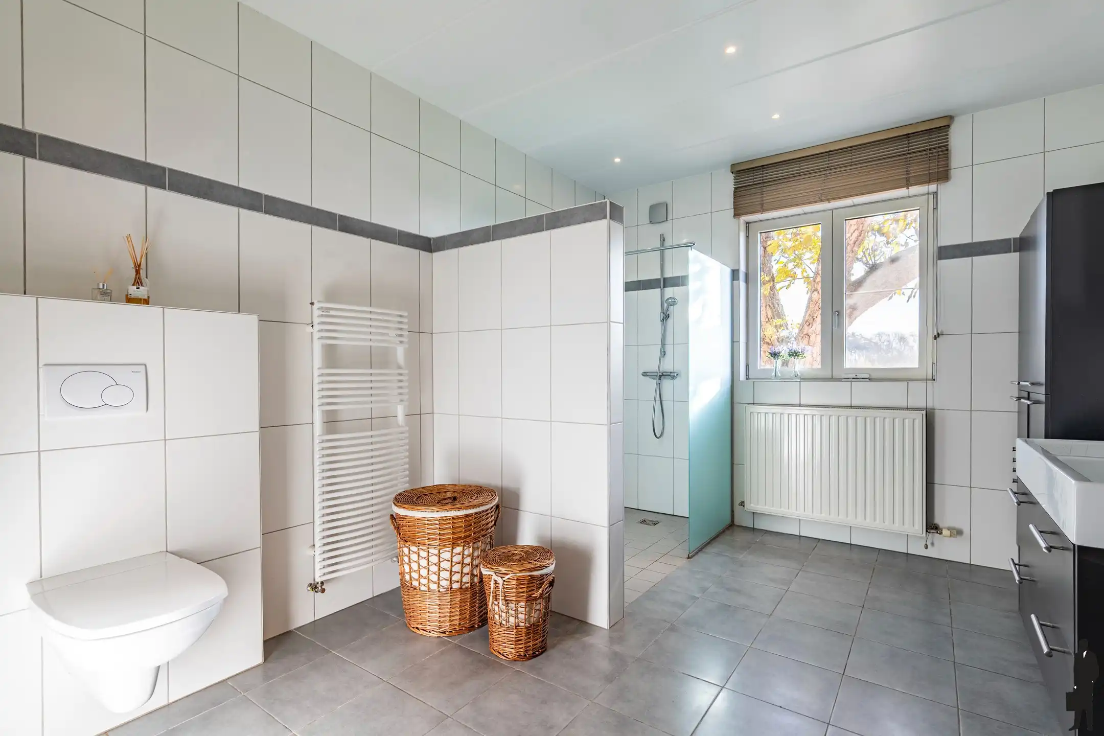 Landelijk gelegen woning in Minderhout op ca 9.000 m² grond foto 32