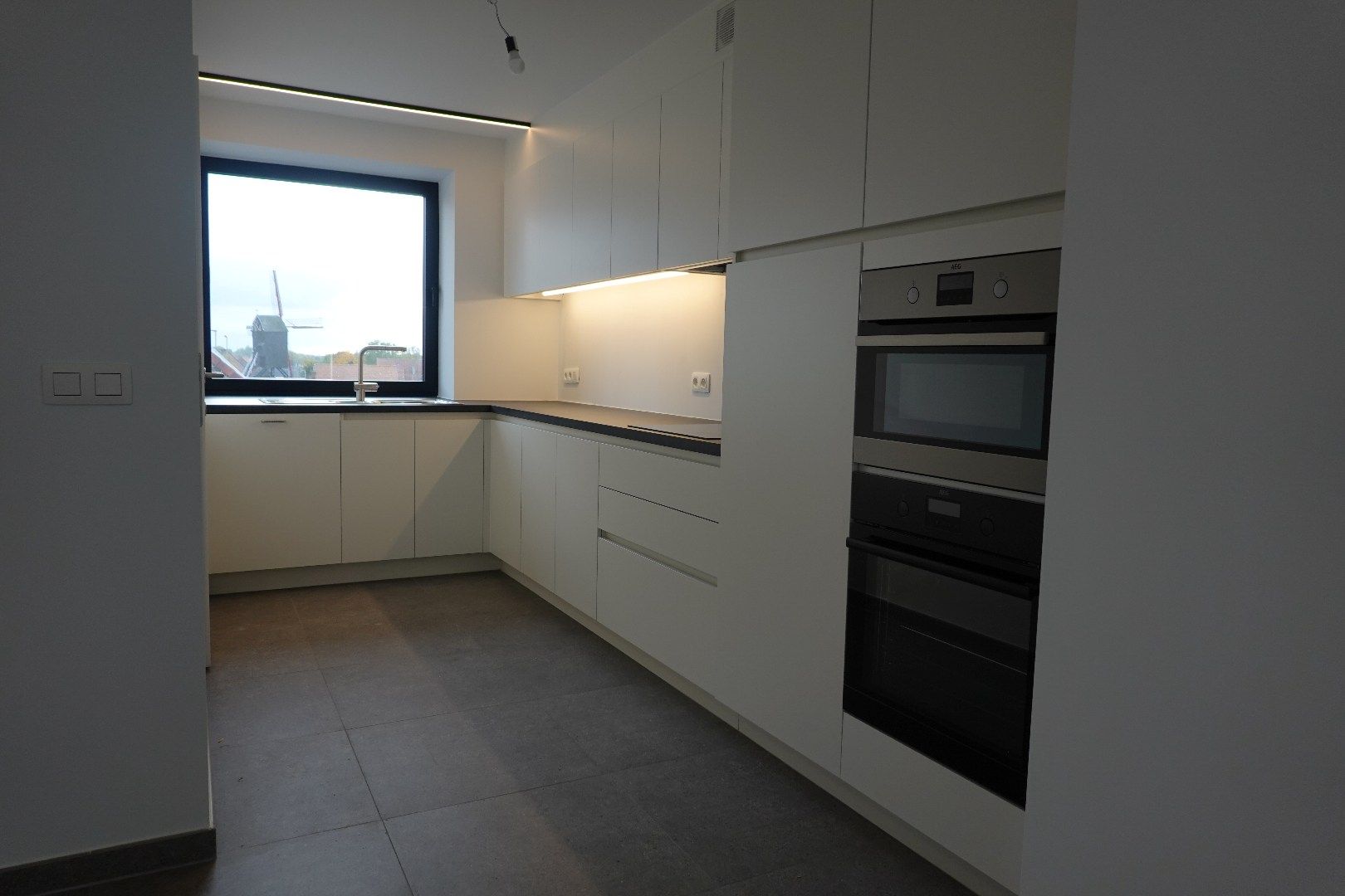 Uniek 3-slaapkamerappartement in het voormalige gemeentehuis van Vleteren foto 6