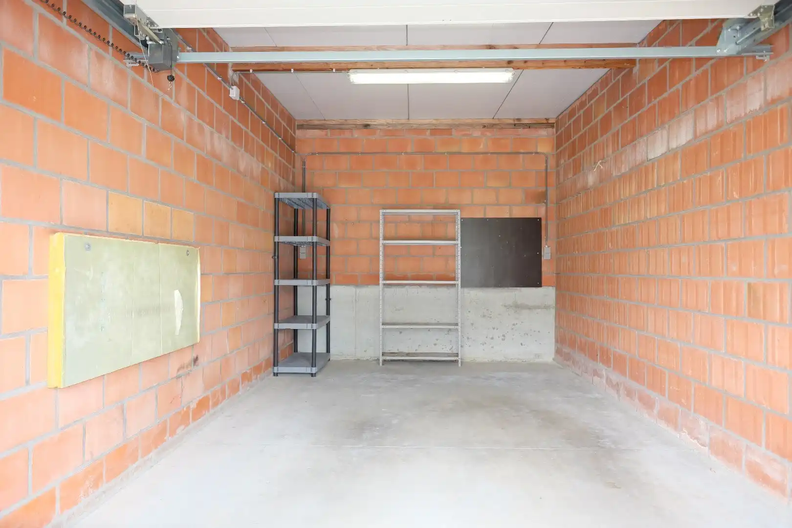 Gelijkvloers appartement op marktplein Gits foto 20