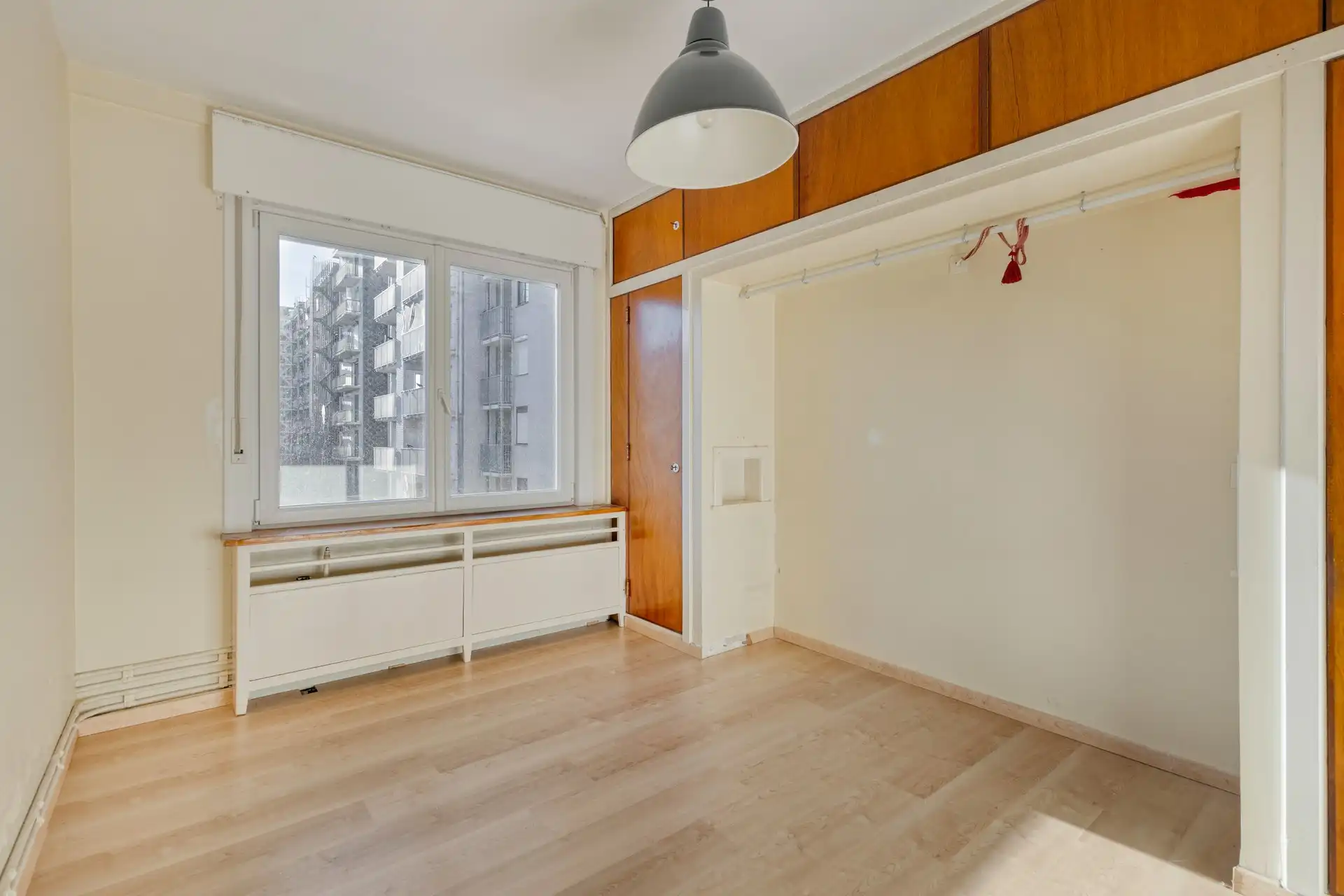 Te renoveren 1-slaapkamerappartement met zijdelings zeezicht. foto 8