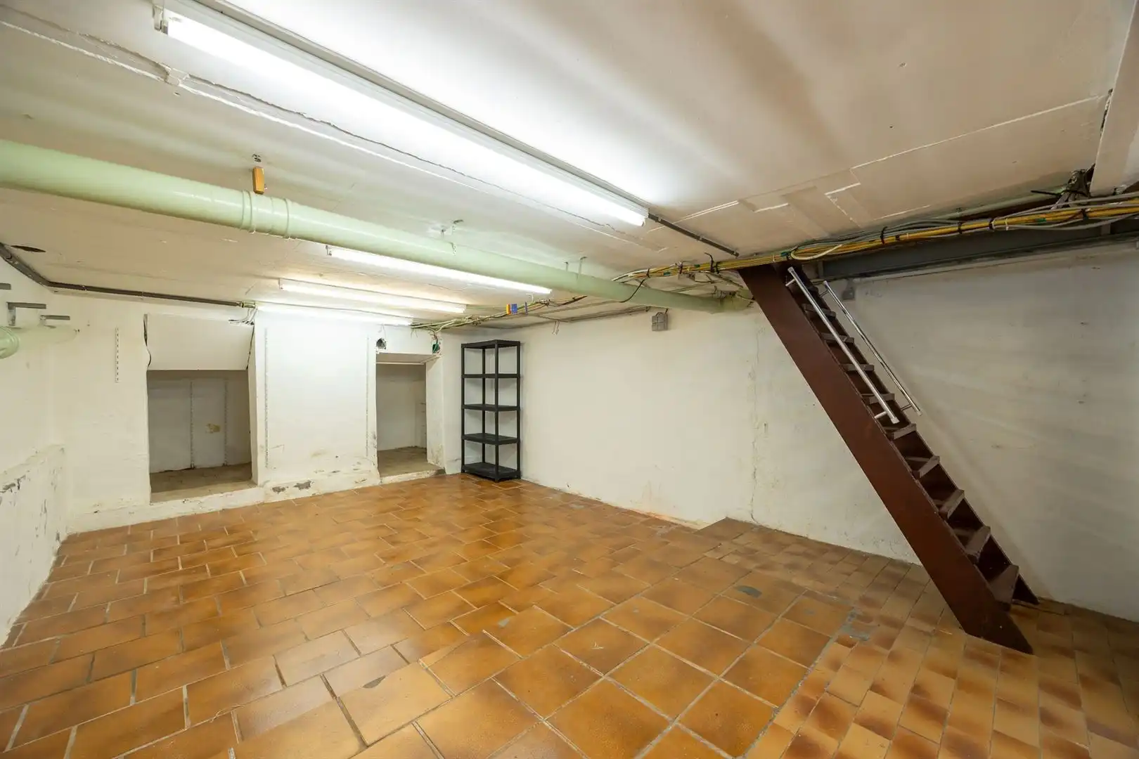 Karaktervolle stadswoning met beschermde gevel en 4 SLK in hartje Antwerpen foto 15