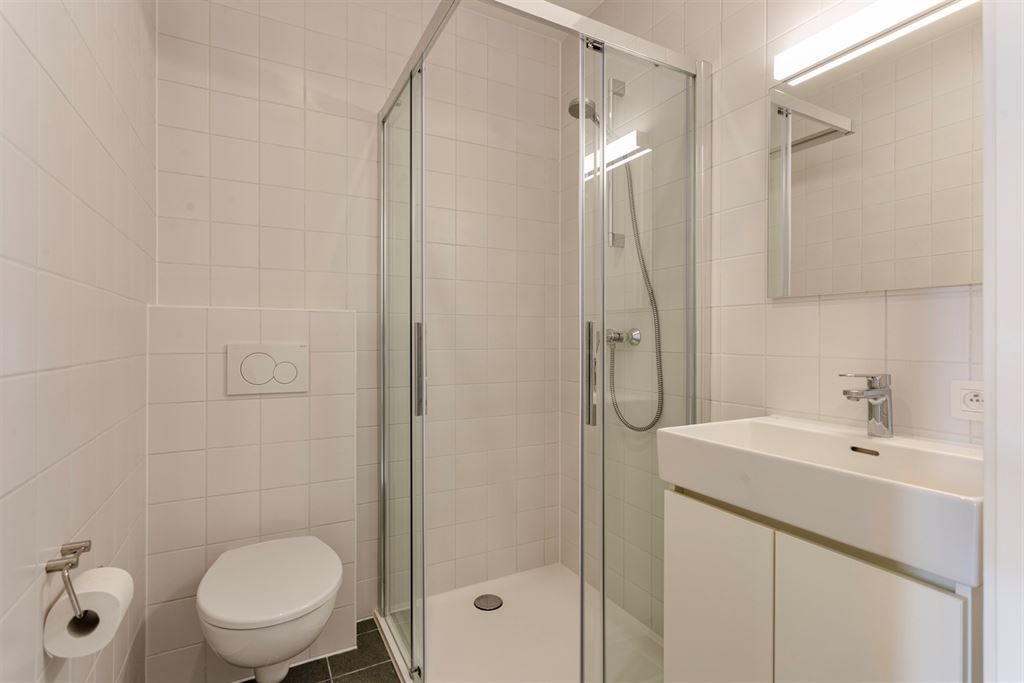 Prachtige hoogwaardige nieuwbouw studentenkamer in hartje Leuven.  foto 11