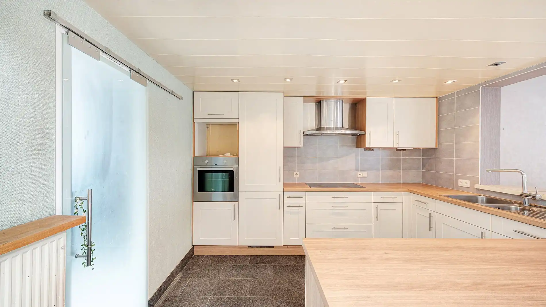 Uitstekend gelegen woning te Knokke foto 6