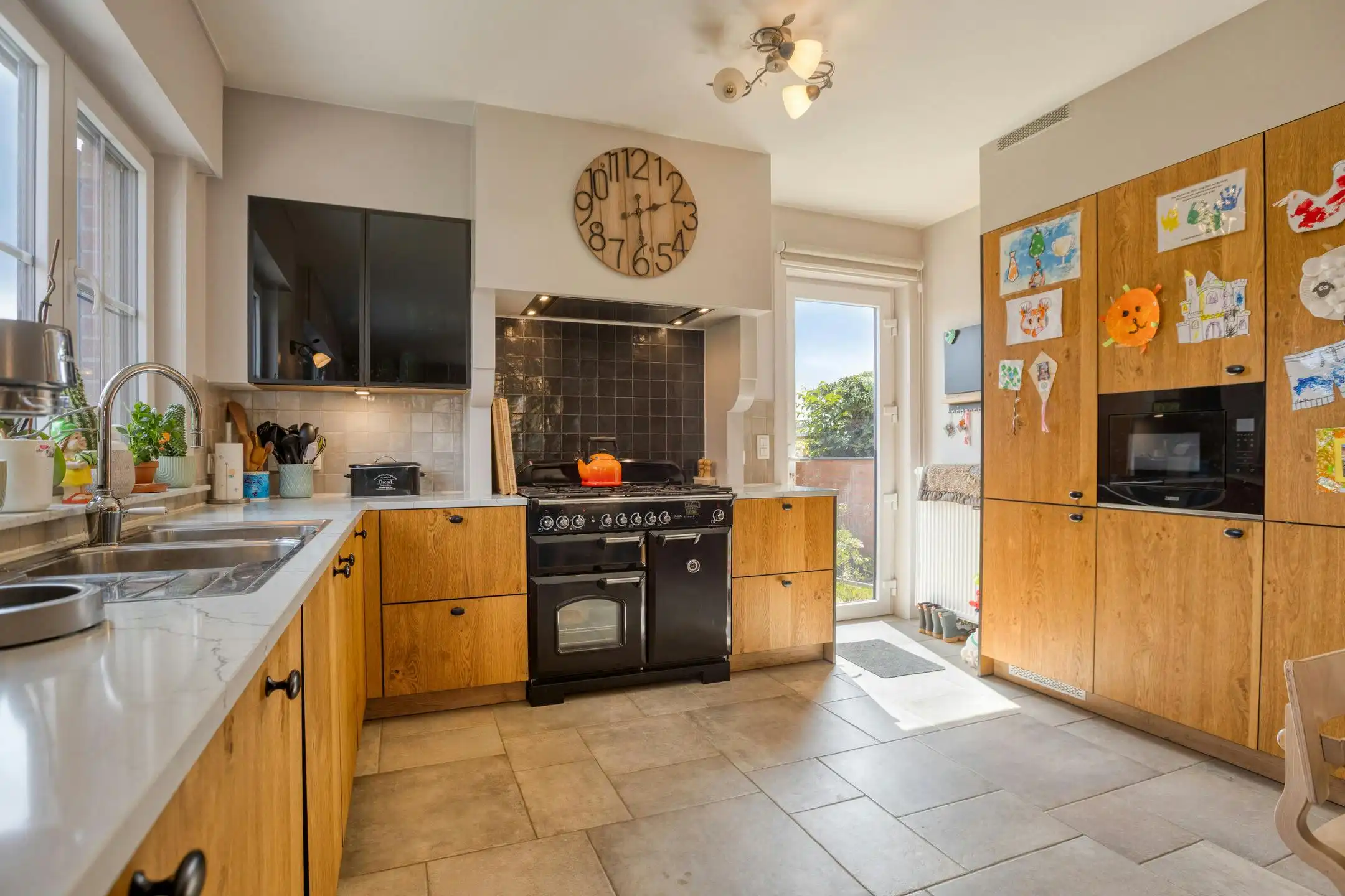 Gerenoveerde open woning met 4 slaapkamers in Kortemark! foto 4