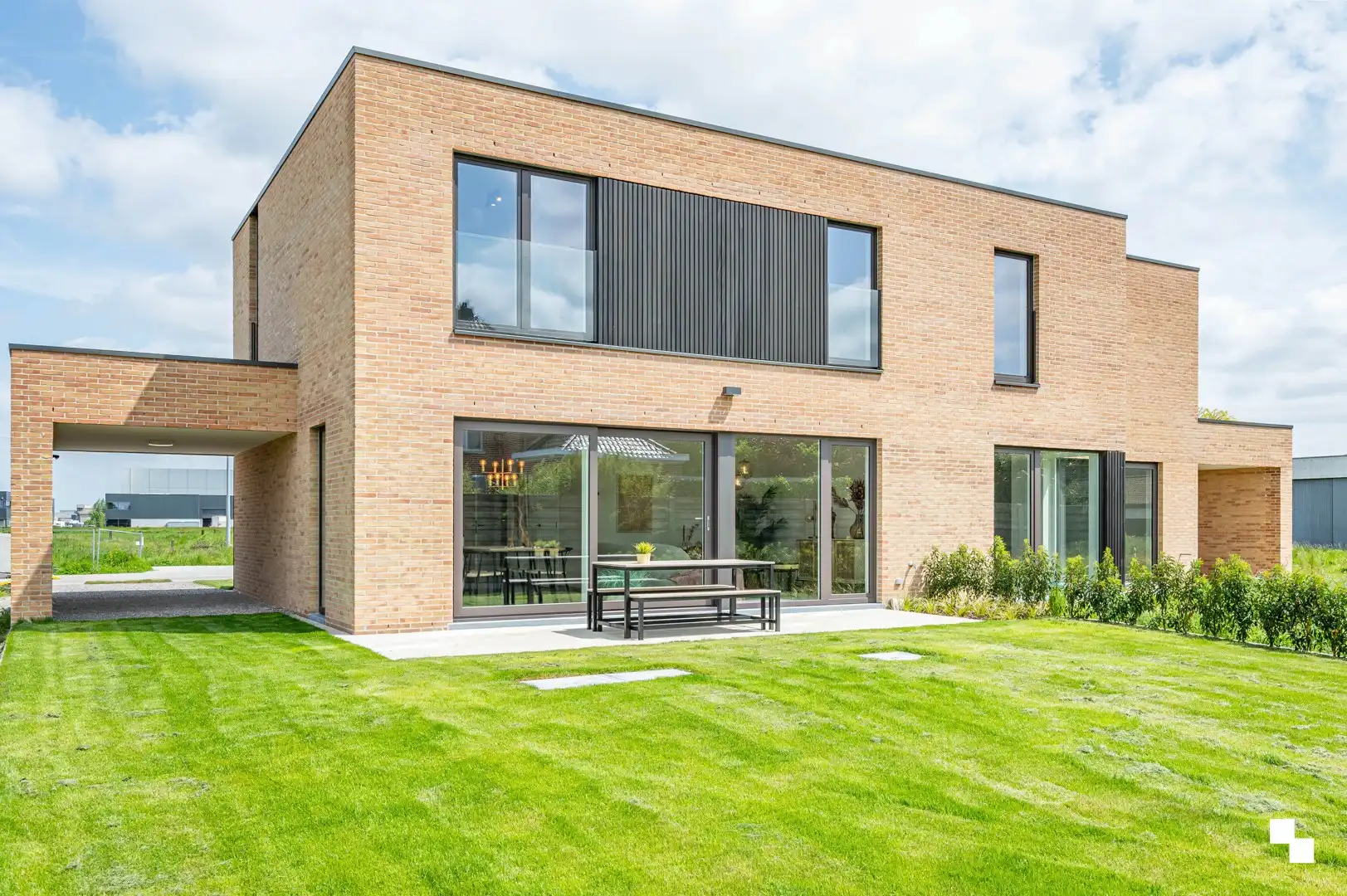 Halfopen nieuwbouwwoning in Wielsbeke foto {{pictureIndex}}