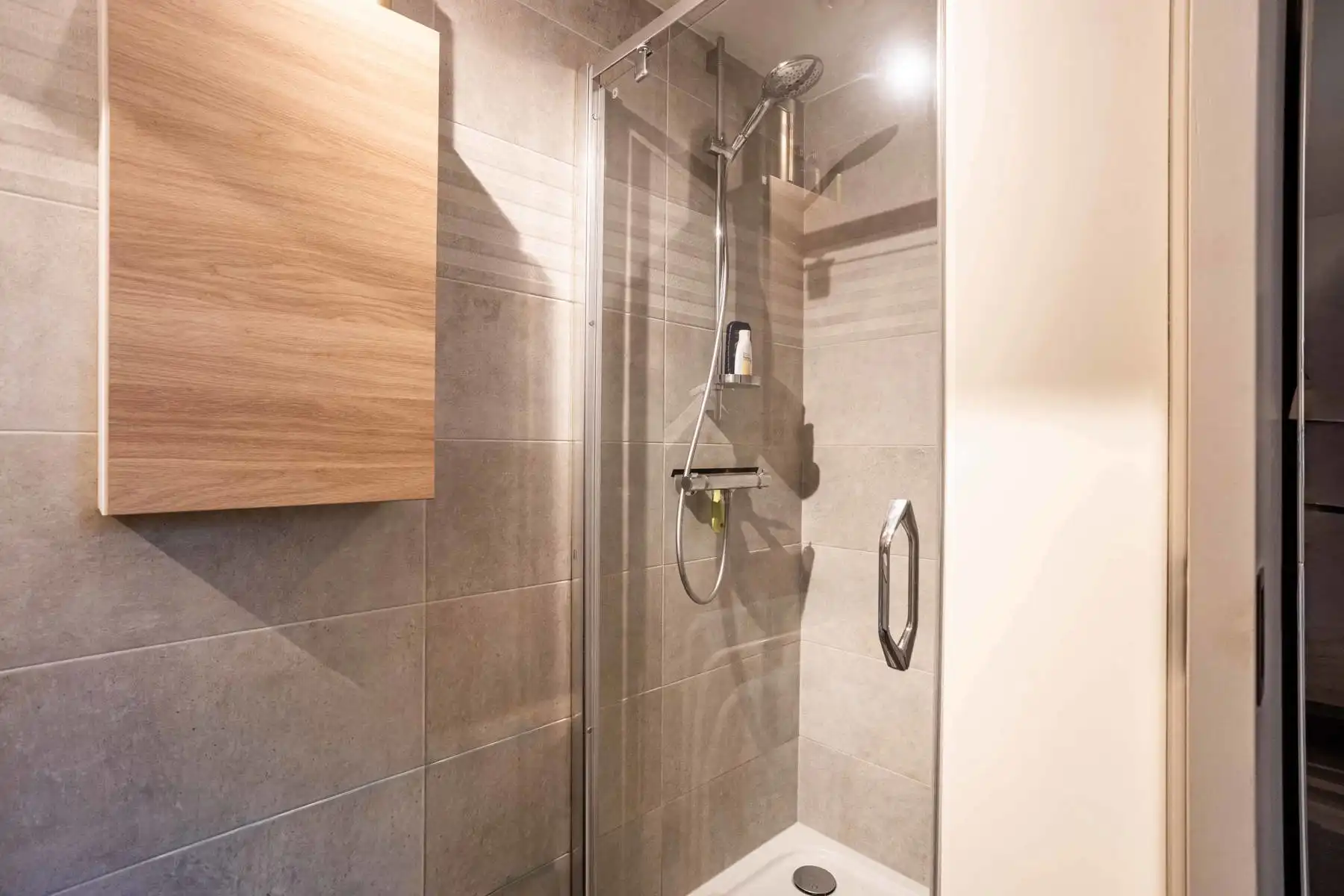 Te koop: commercieel gelijkvloers station Denderleeuw foto 20