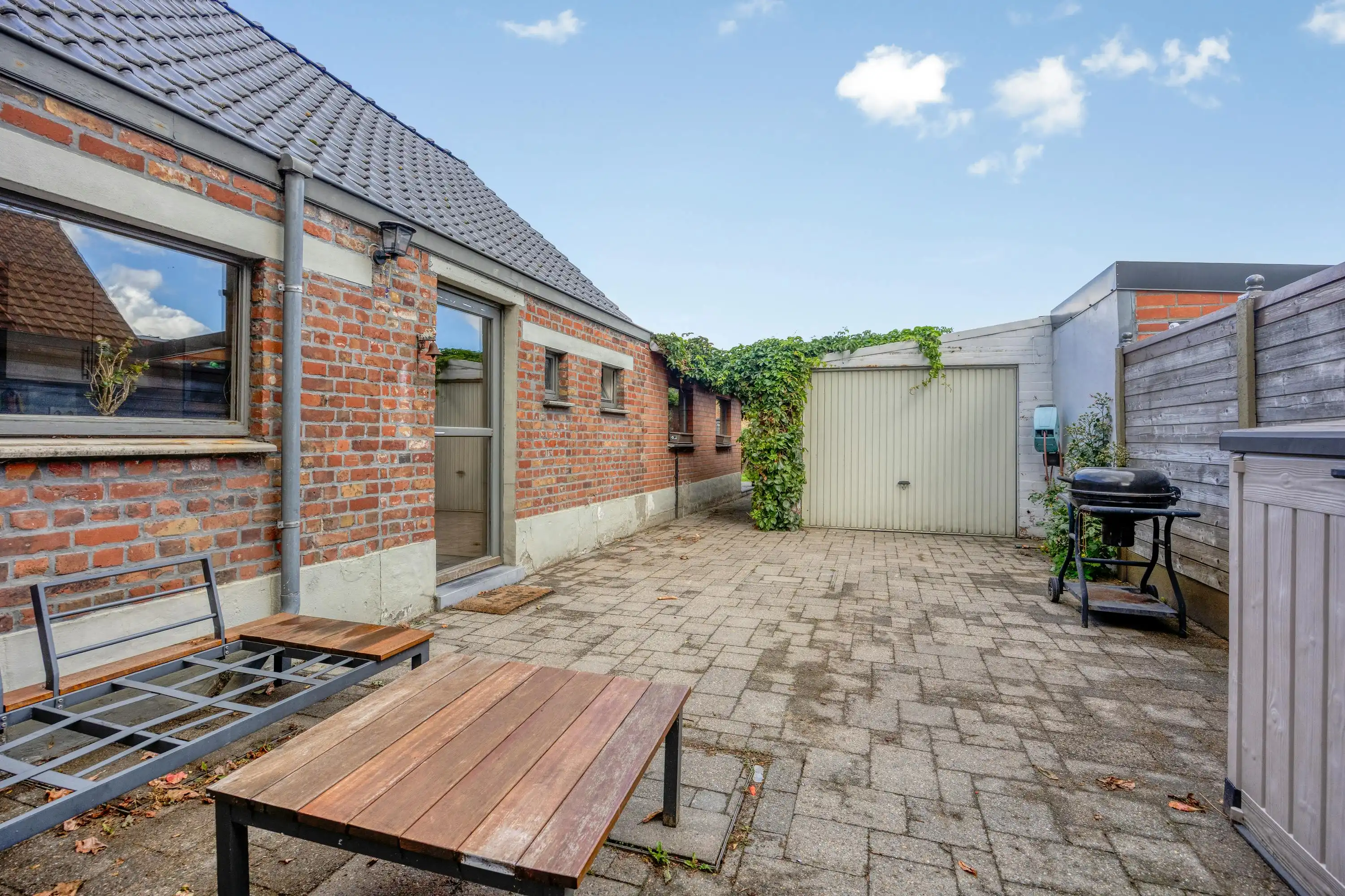 Lichtrijk en opgefrist huis te koop in Zedelgem foto 9