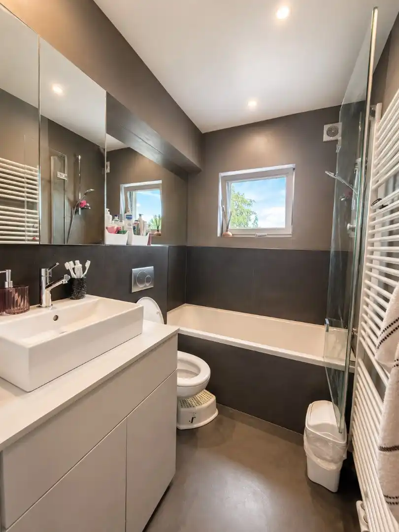 Instapklare gezinswoning met tuin op gunstige locatie foto 9