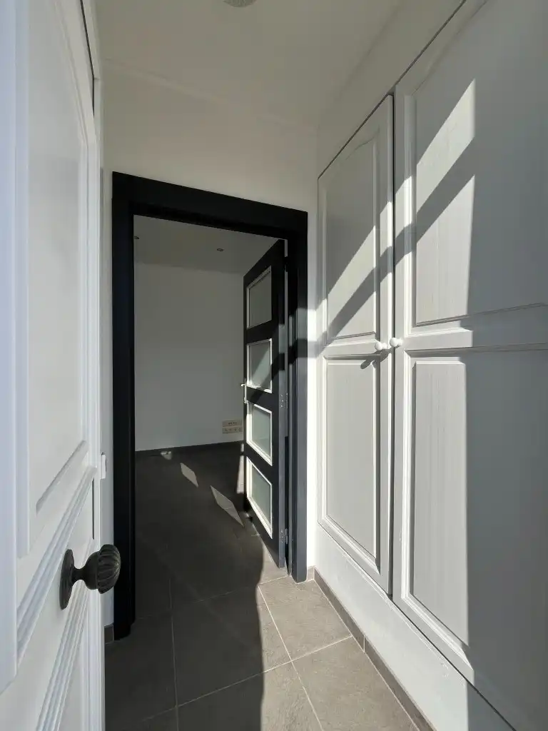 Langemark – Halfopen woning met 3 slaapkamers, tuin en carport foto 2