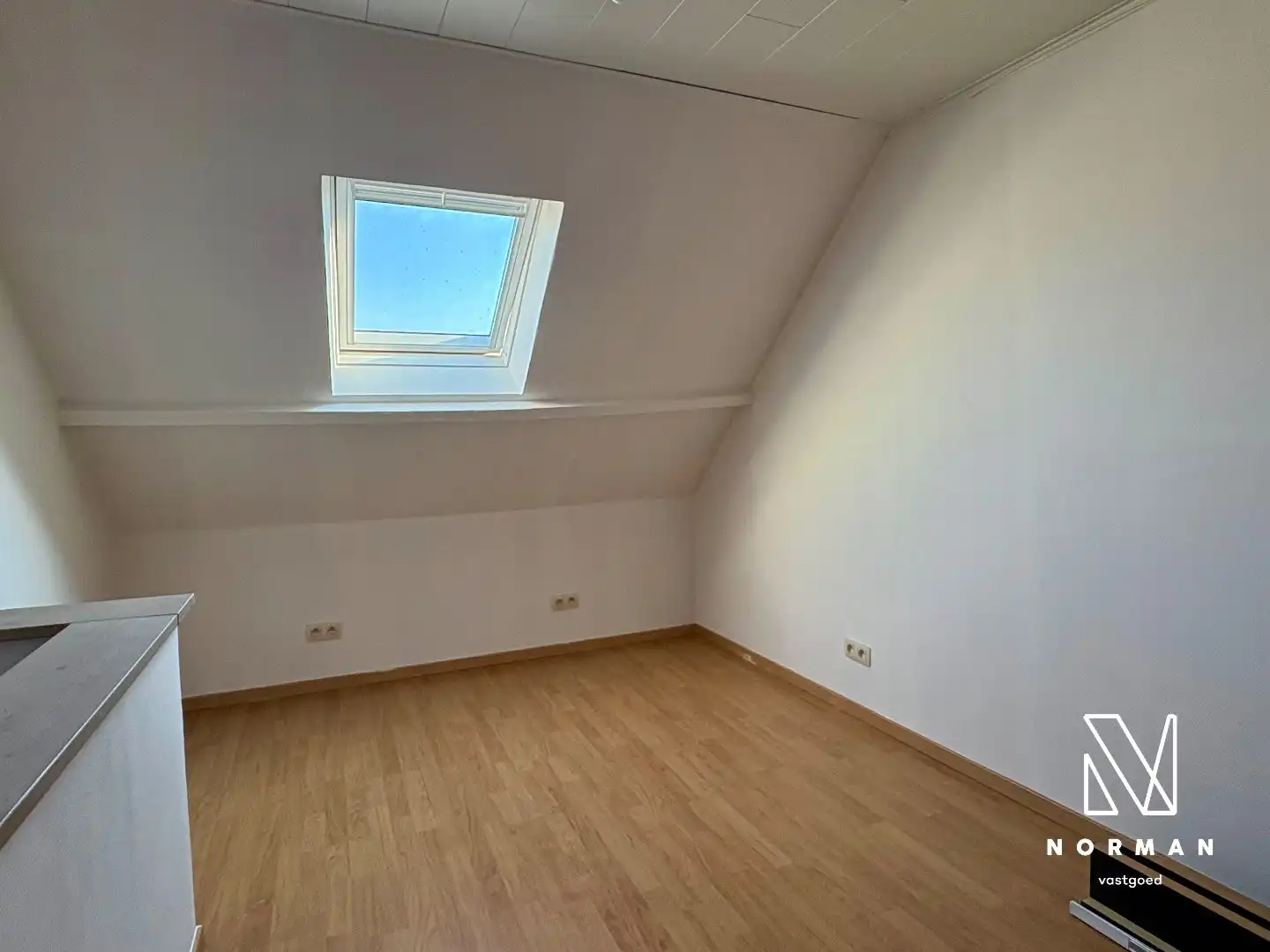 Rijwoning met 3 slaapkamers te koop in Harelbeke foto 9