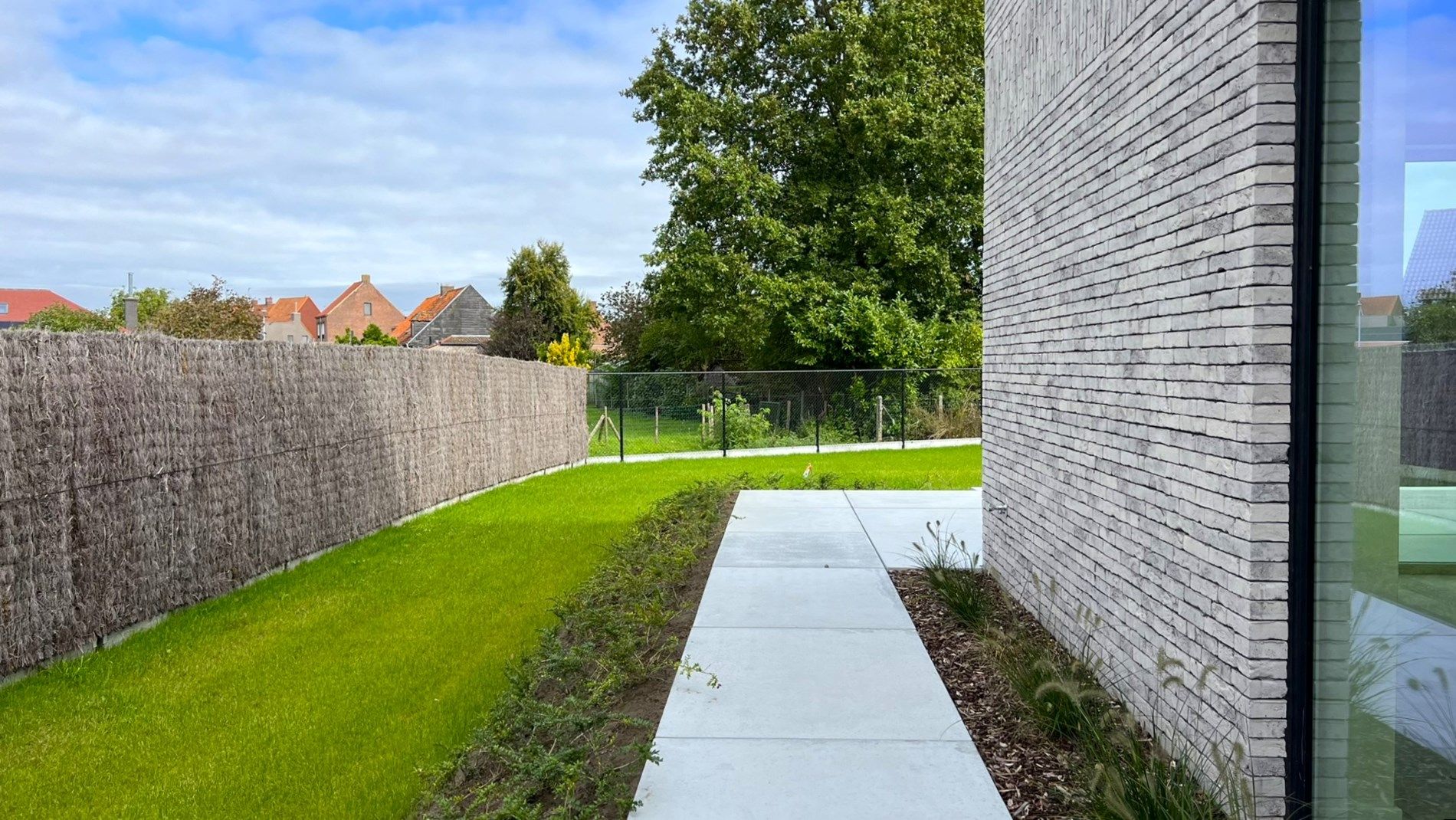 Nieuwbouw halfopen woning met 4 slaapkamers in Dentergem TE HUUR  foto 21