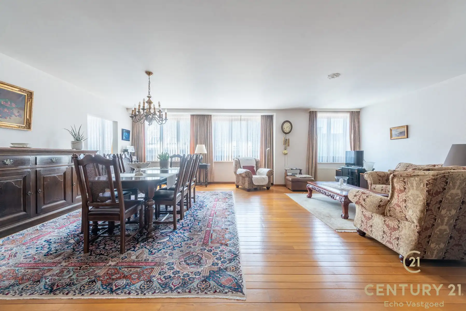 Ruim en energiezuinig appartement (161 m²) met garagebox foto 7