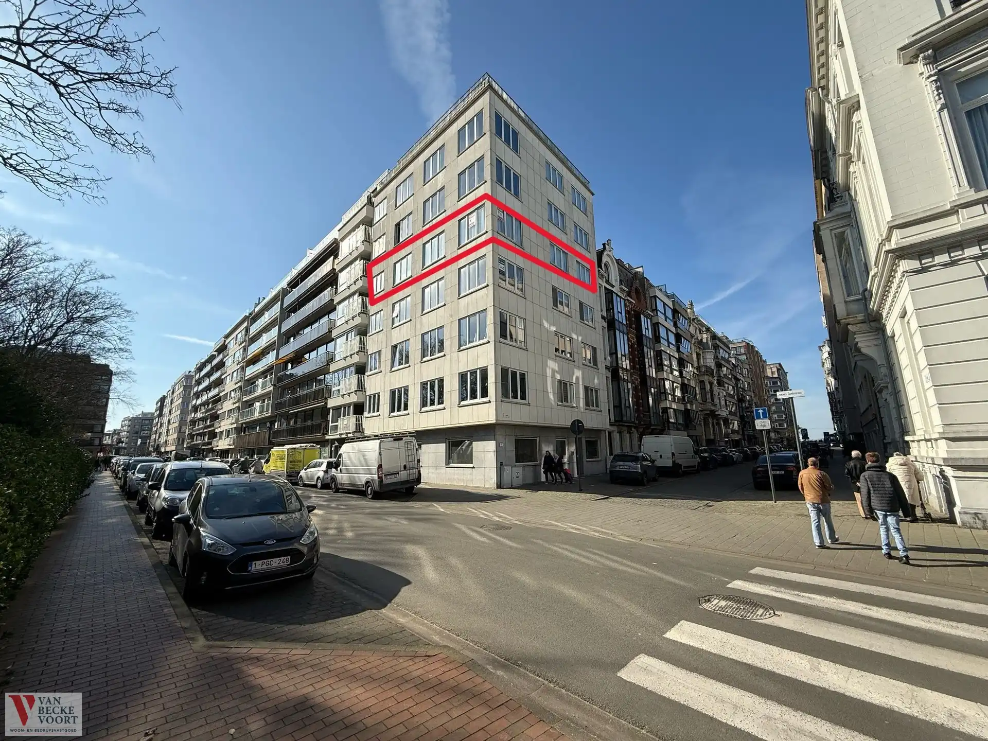 Zonnig hoekappartement met subliem open zicht foto {{pictureIndex}}