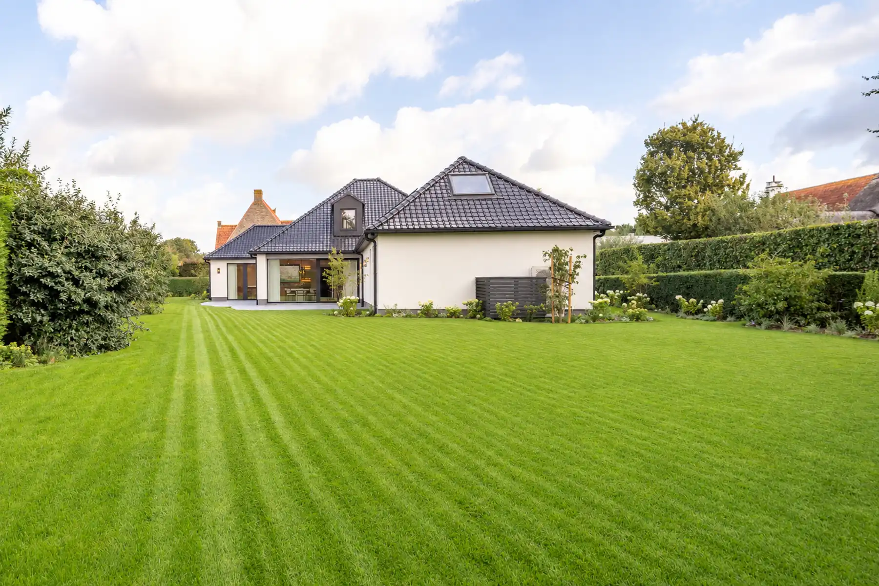 Smaakvol gerenoveerde alleenstaande woning foto {{pictureIndex}}