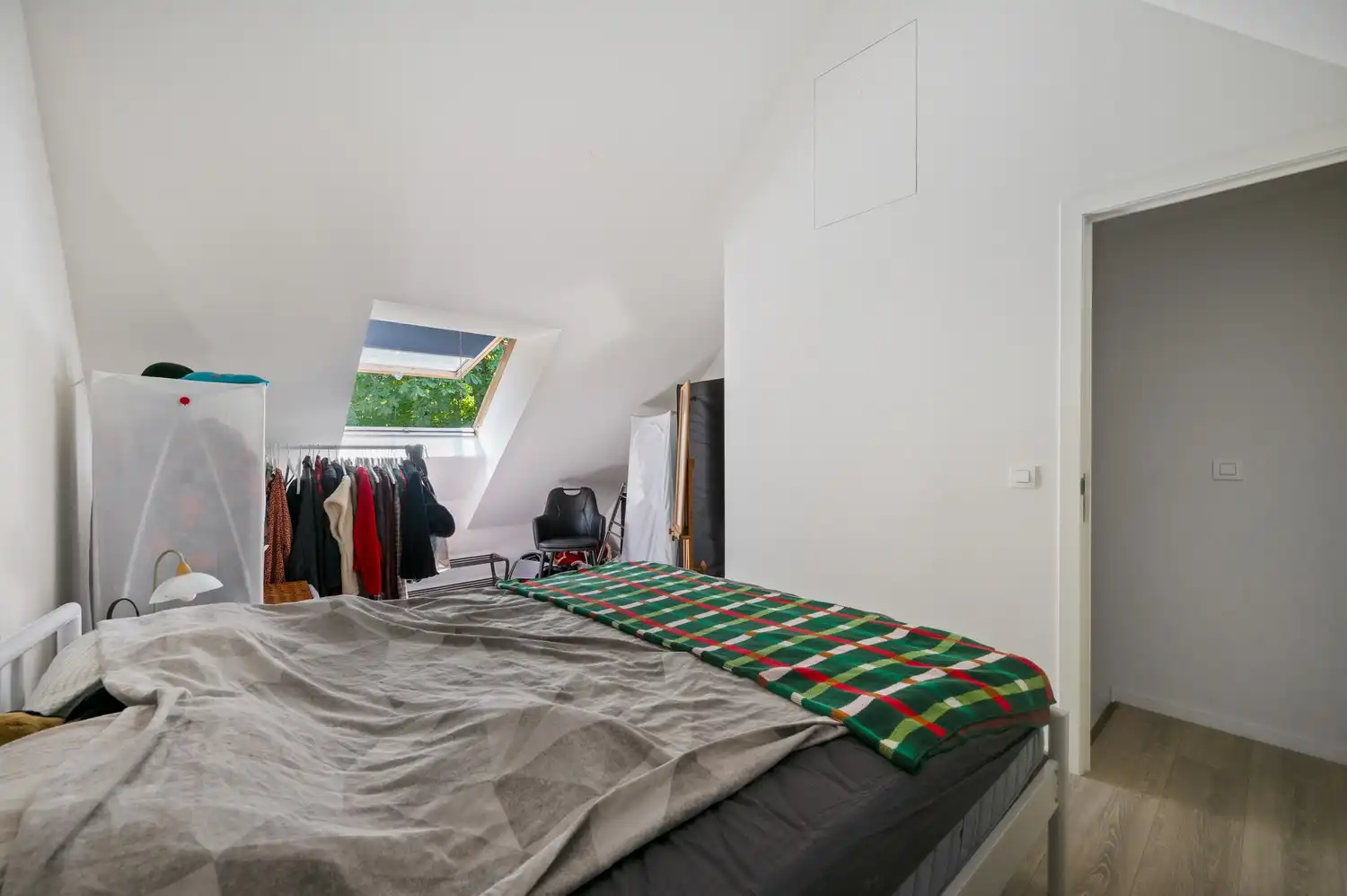 Instapklare, gerenoveerde woning met 3 slaapkamers nabij hartje Lier foto 16