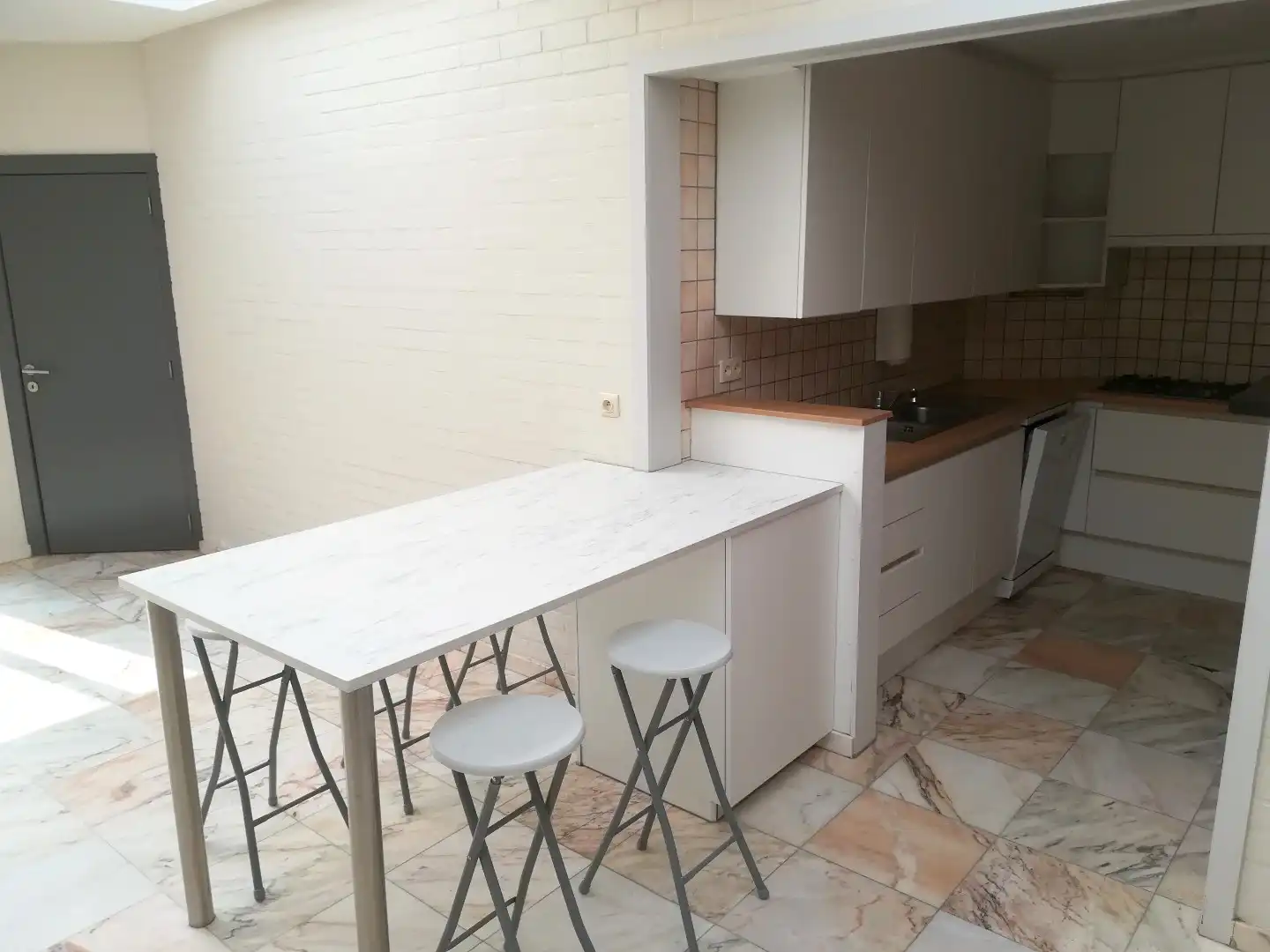 Ruime woning met 4 slaapkamers en zonnige tuin in Lauwe foto 5