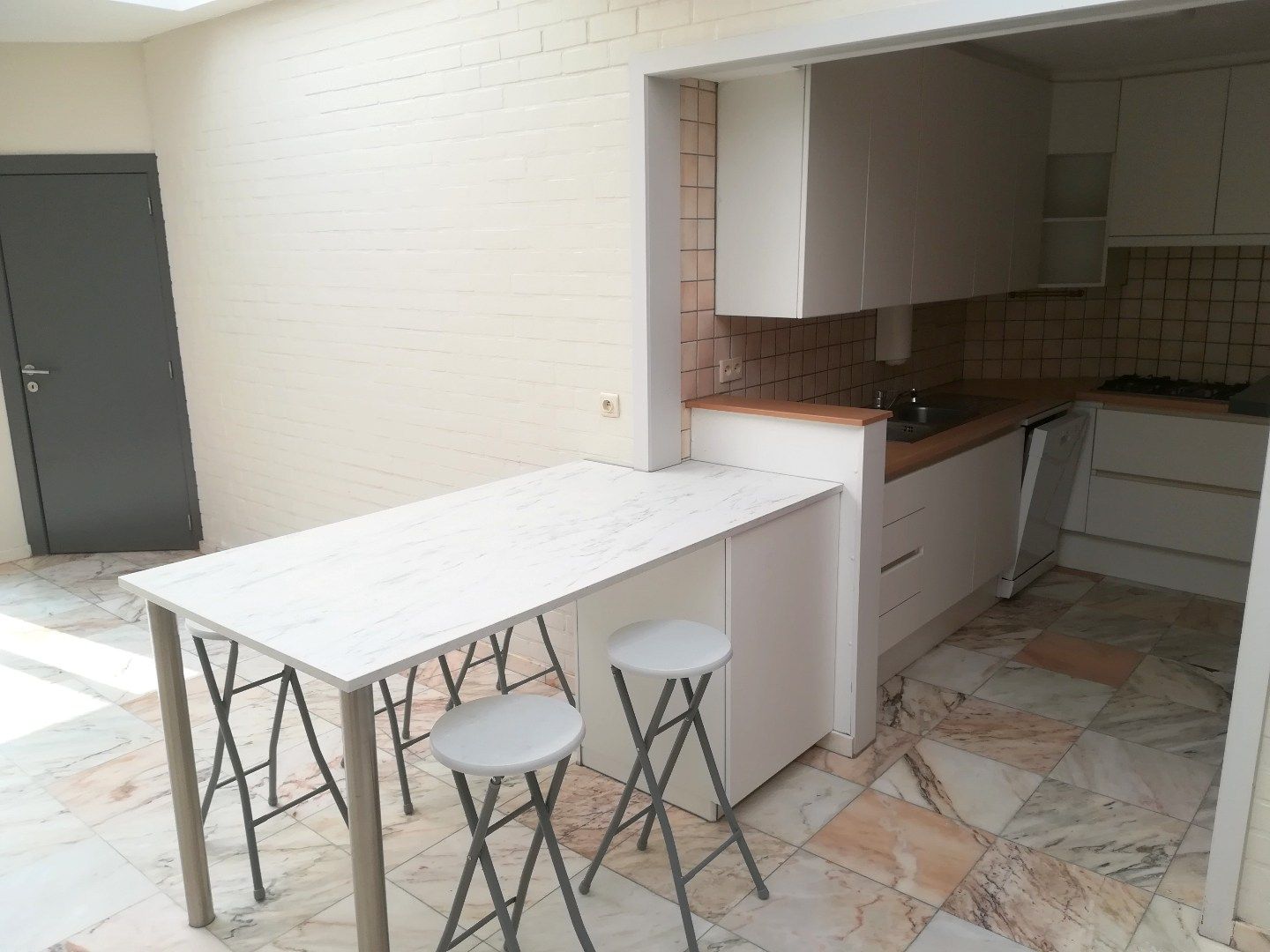 Ruime woning met 4 slaapkamers en zonnige tuin in Lauwe foto 5