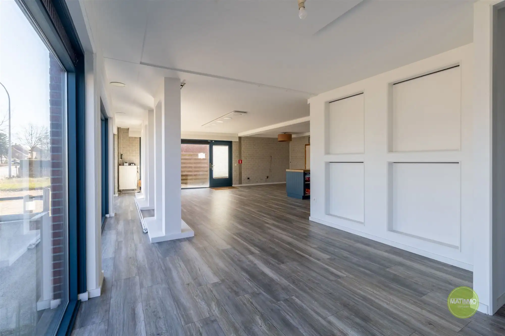 Uniek handelshuis met ruime woonst op toplocatie in Mol  foto 5