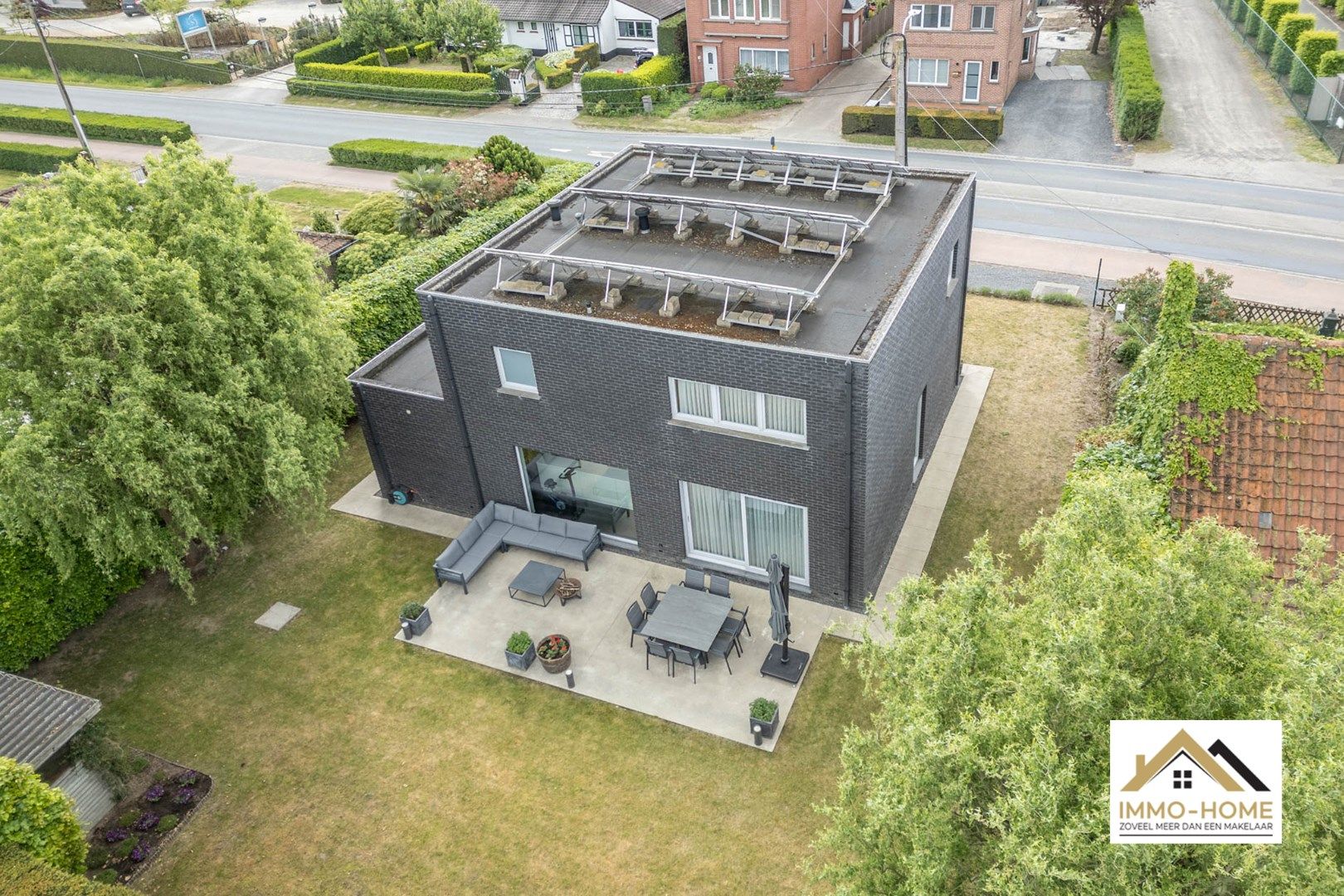 Knappe recente vrijstaande woning!  foto 2