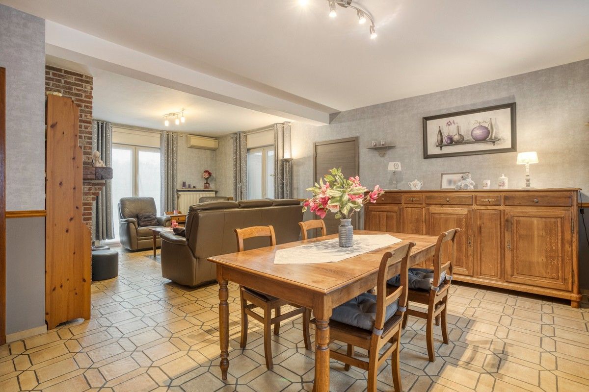 Zeer ruime villa van ca. 475m² - 6 kamers - 3 badkamers (mogelijks kangoeroewoning) nabij centrum Overijse foto 11