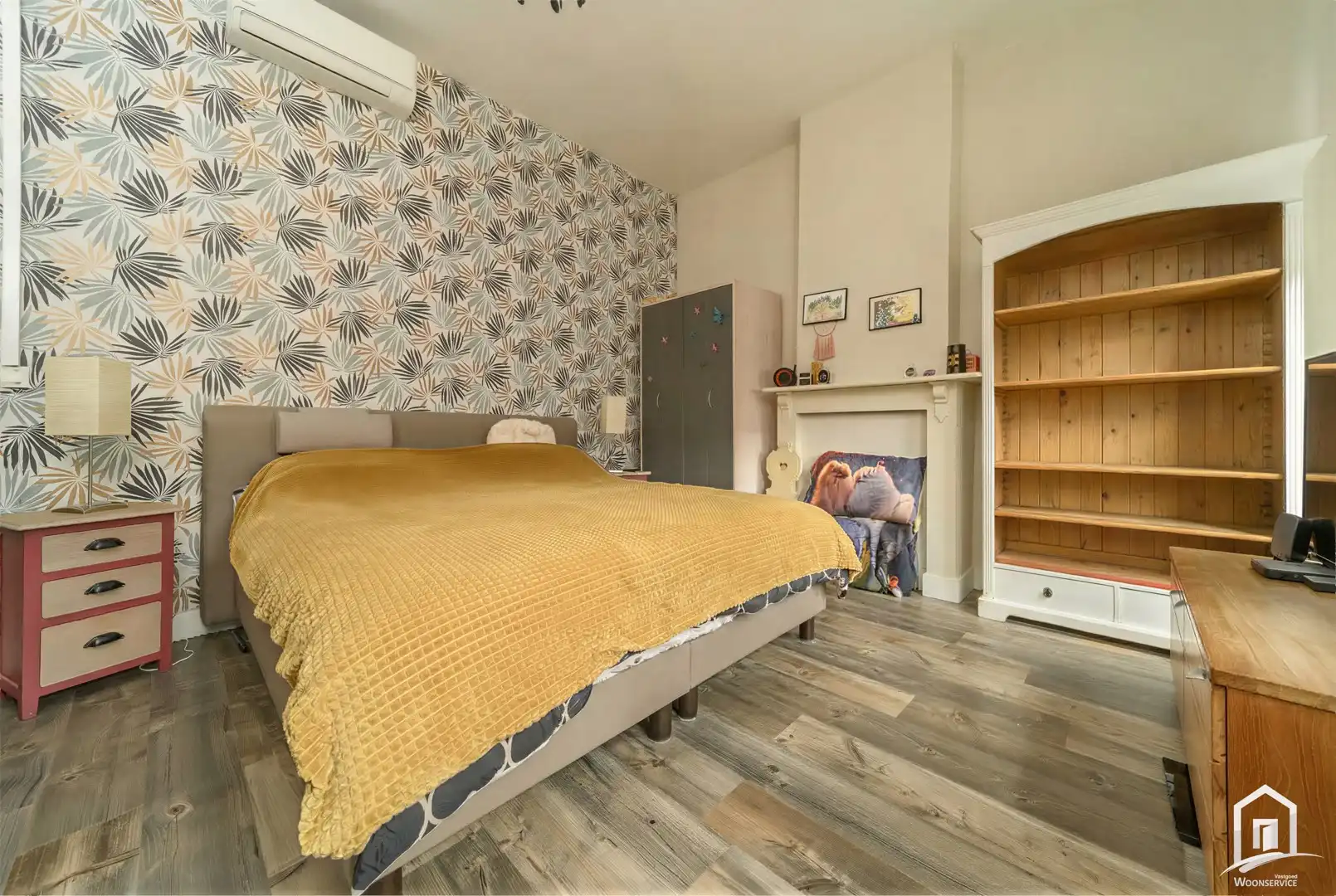 Charmante en verder af te werken woning foto 14