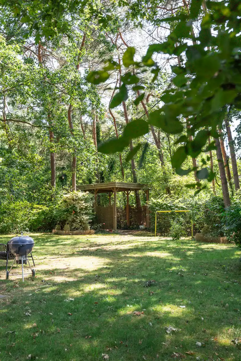 Charmante en ruime open bebouwing met grote tuin foto 28