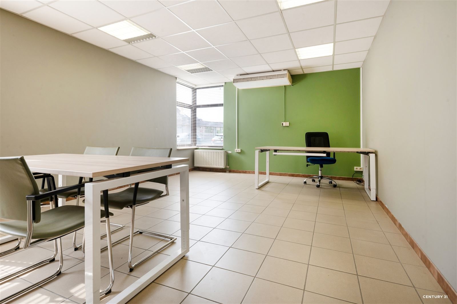 Kantoorruimte (60 m²) met parking en laadpaal foto 4