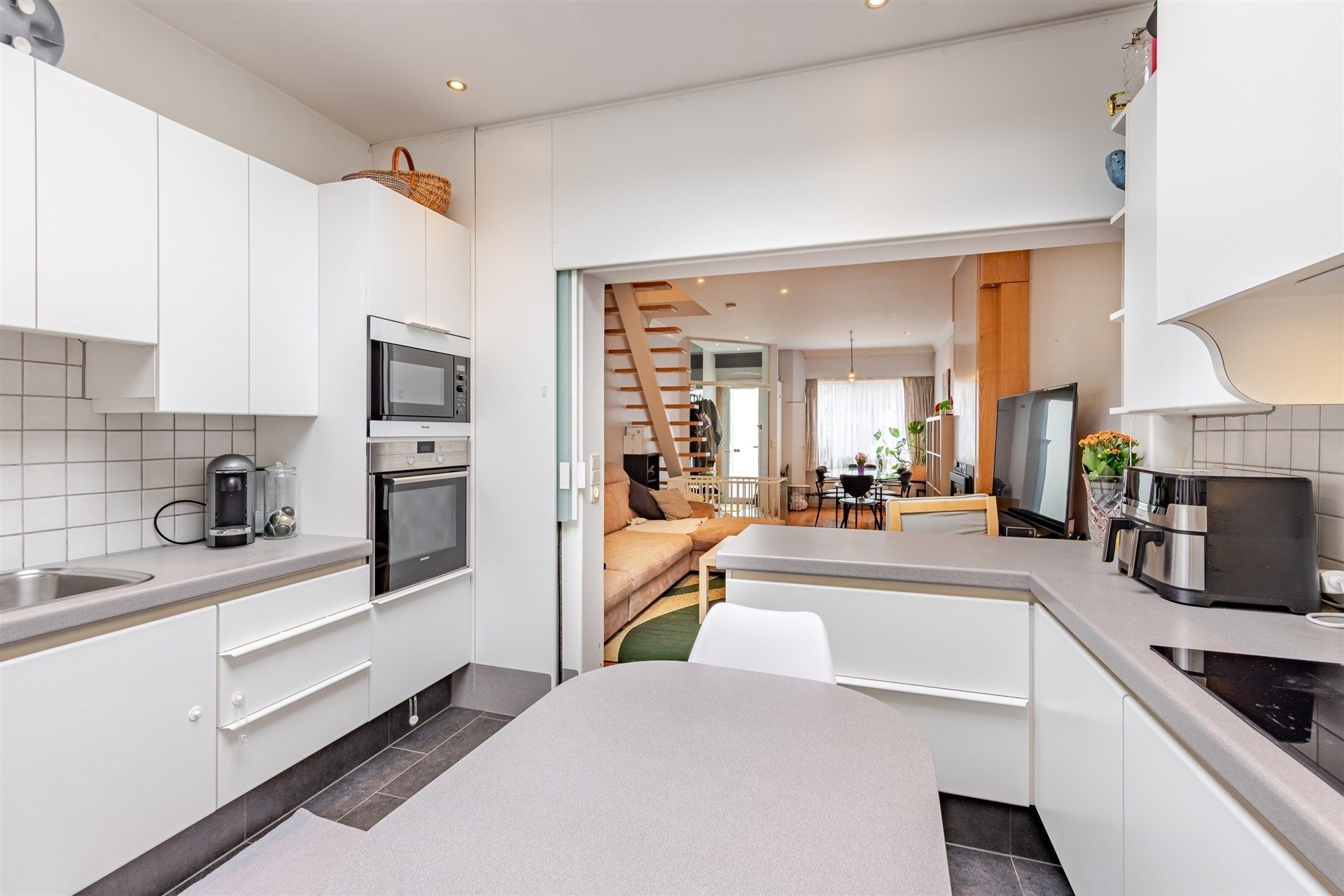 Instapklare woning op wandelafstand van het centrum van Aalst foto 7