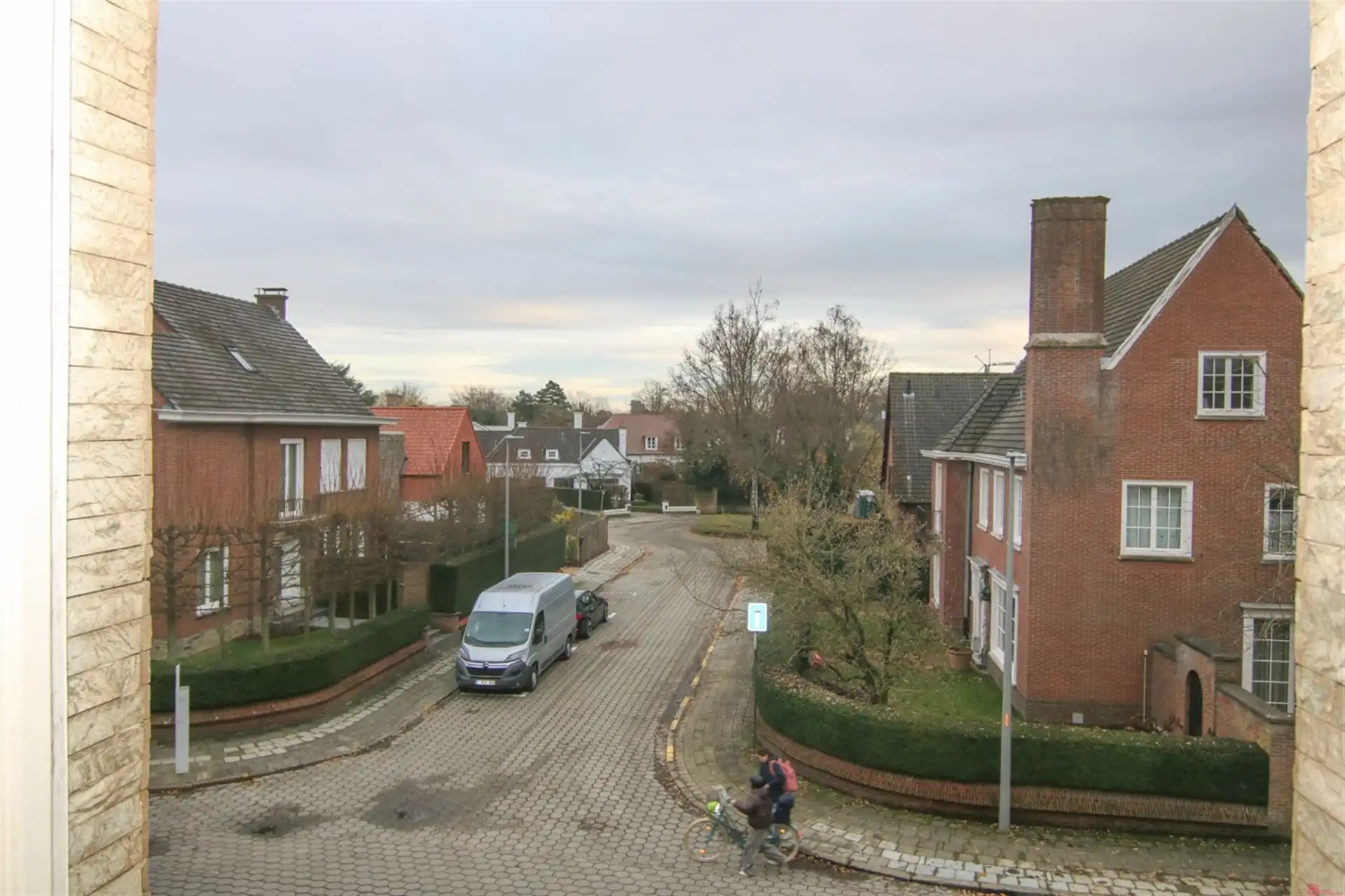 Burgerhuis op topligging in Kortrijk! foto 17