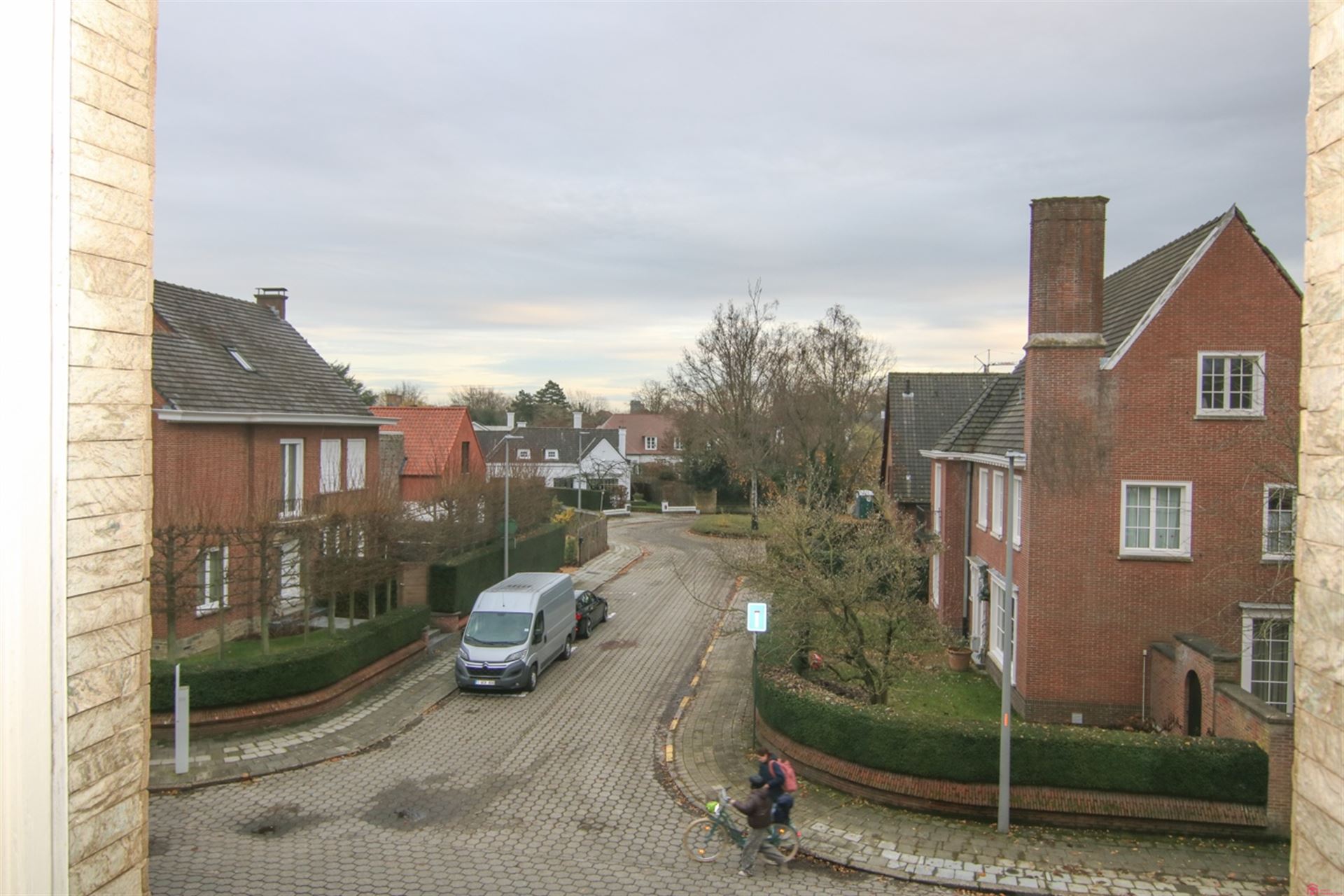 Burgerhuis op topligging in Kortrijk! foto 17