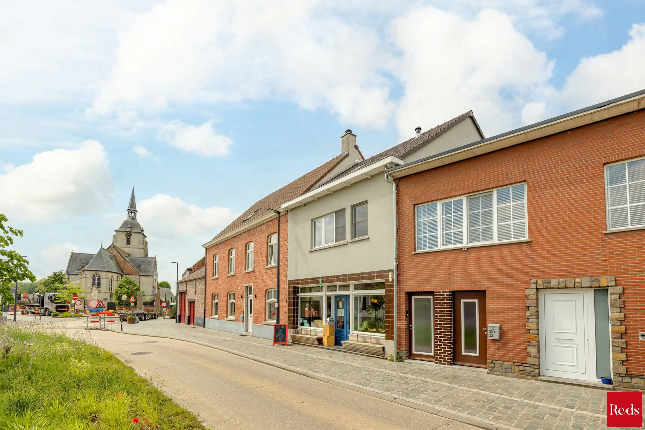 Duplex appartement met twee slaapkamers en tuin foto 21
