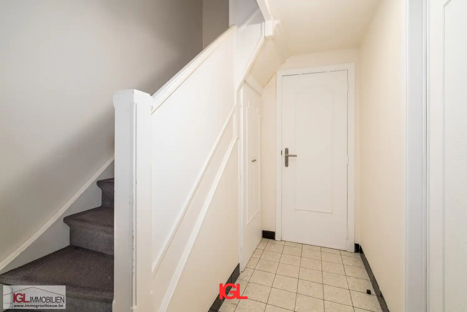 Instapklare gezinswoning met garage, tuin en terras in een rustige straat van Anderlecht foto 12