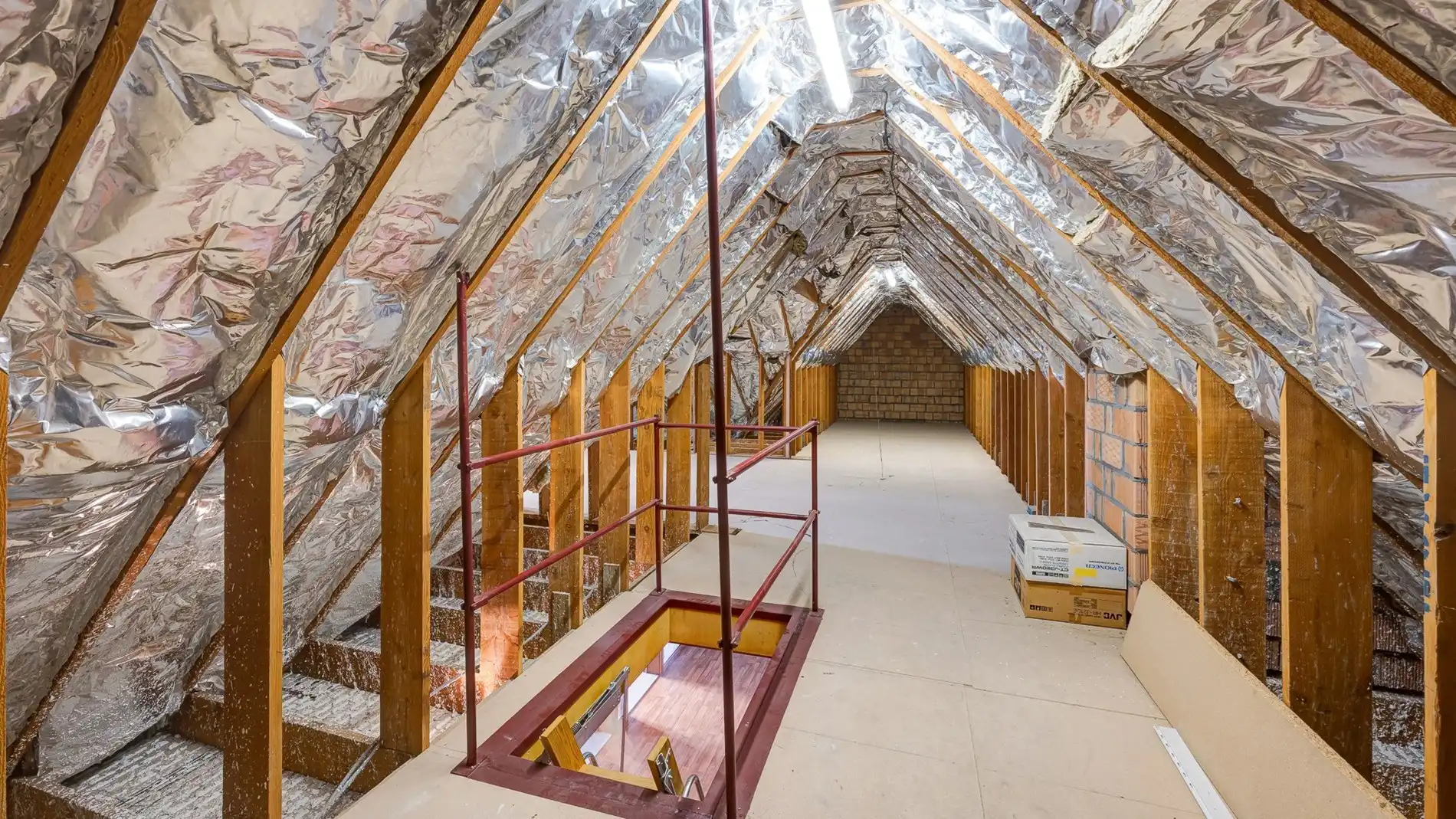 Solide en alleenstaande villa te Brugge foto 27