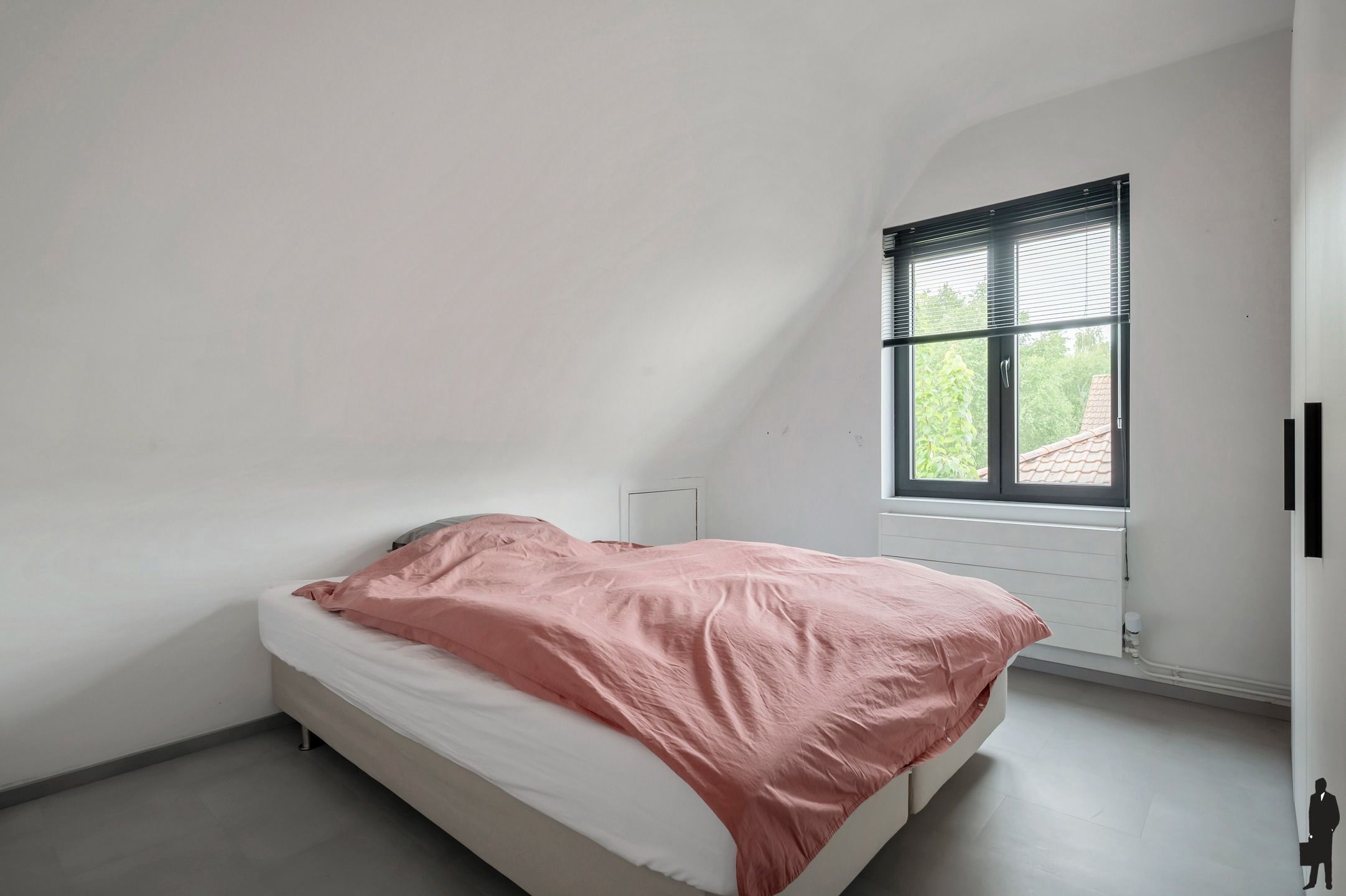 Instapklare woning in doodlopende straat! foto 16