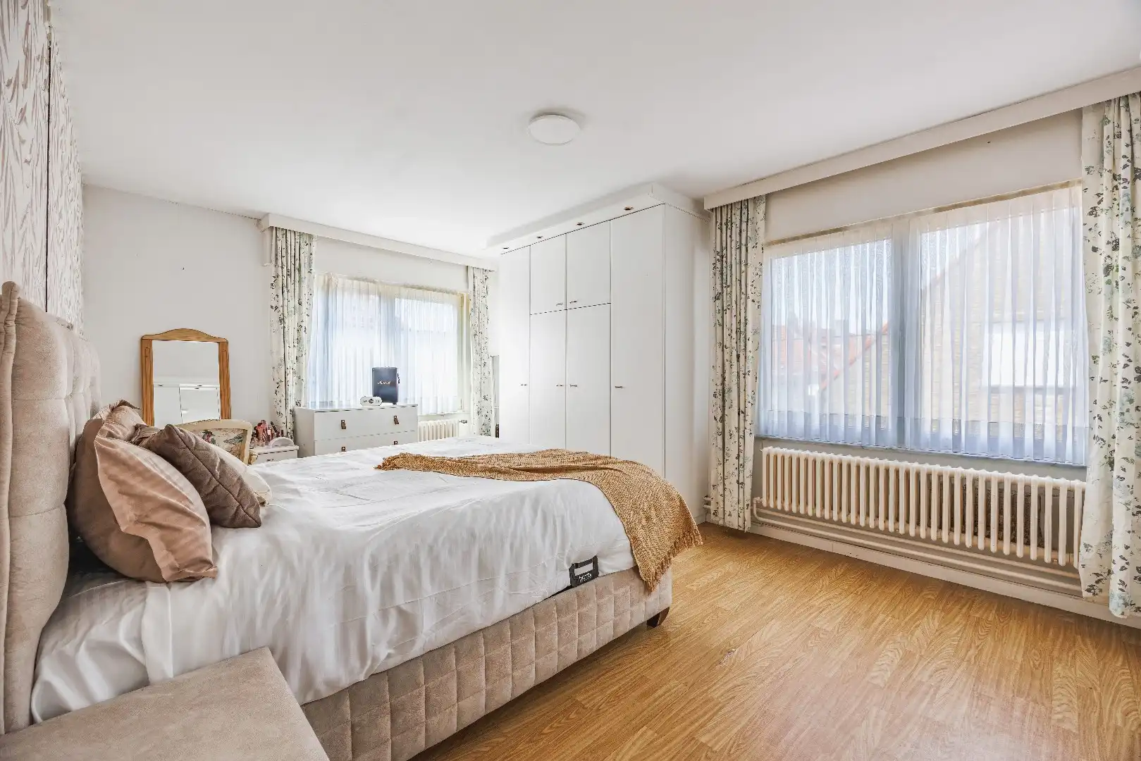Instapklare, lichtrijke bel-etage woning met ruime garage en terras op centrale ligging foto 10