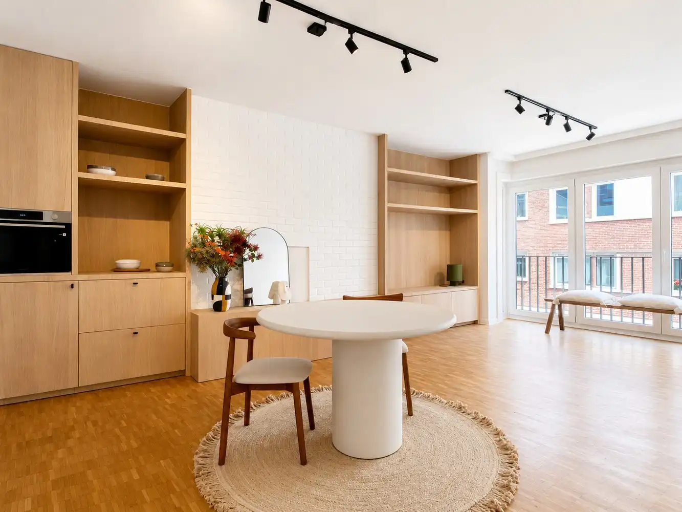 Instapklaar appartement met terras nabij het Zuidpark foto 3