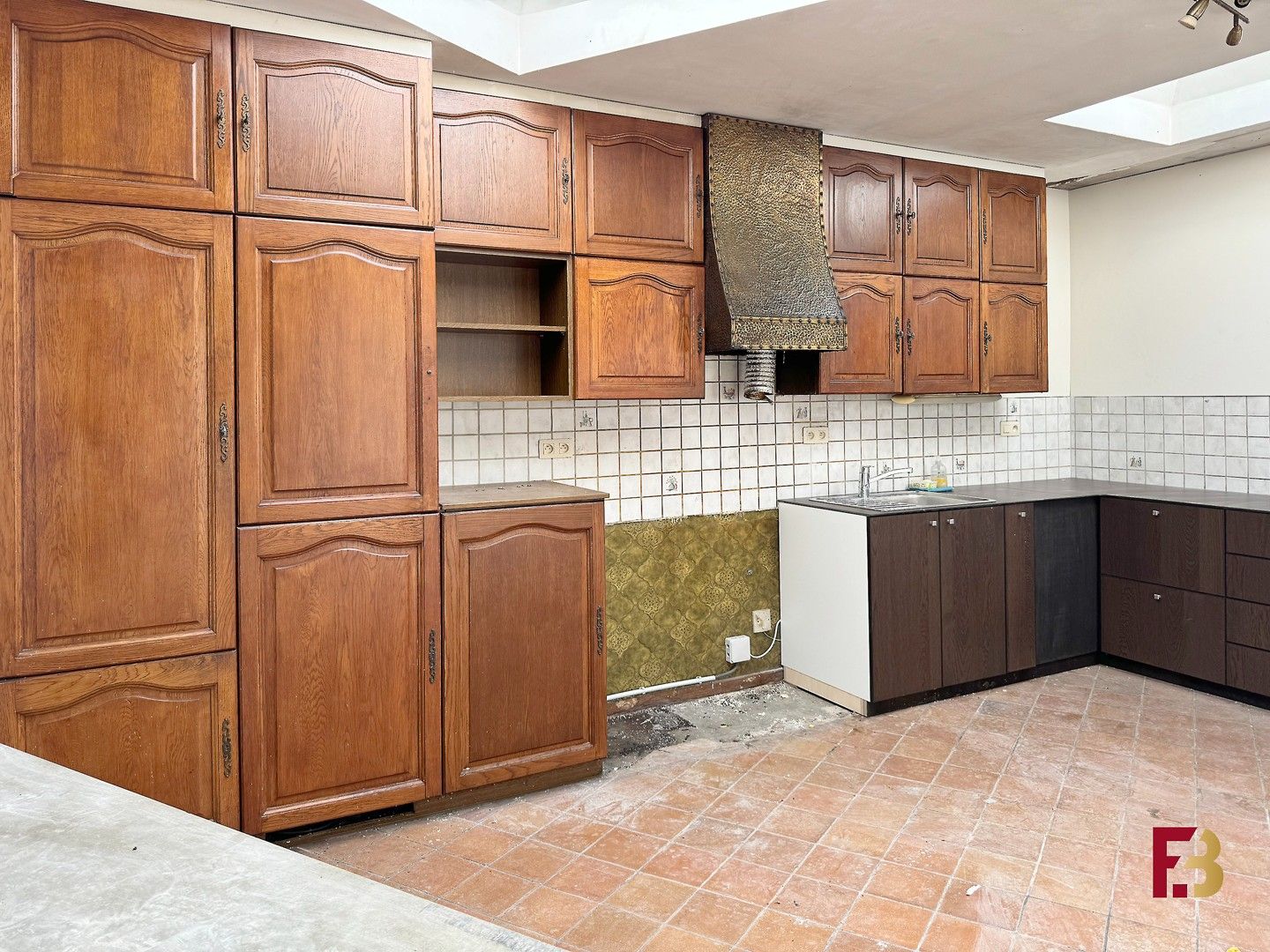 Ruime woning met polyvalente ruimte en 5 slaapkamers te Gent foto 6