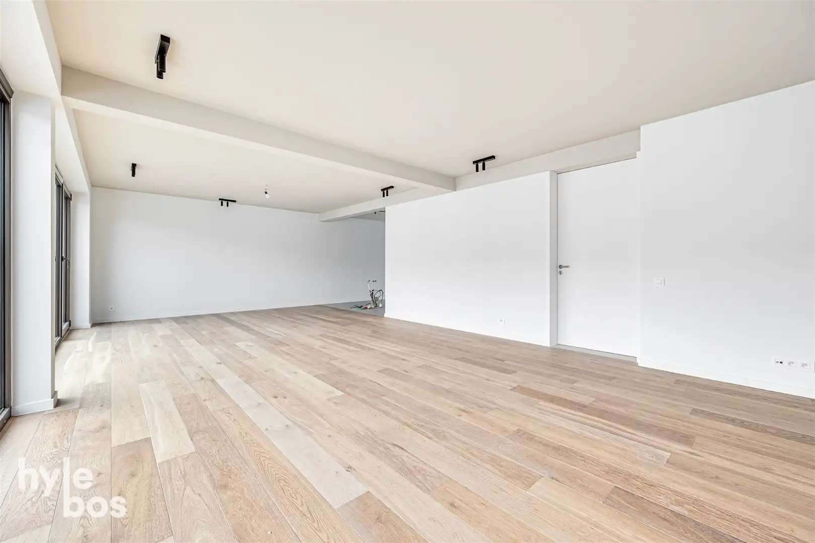 Luxueus energiezuinig penthouse met dakterras in centrum foto 3