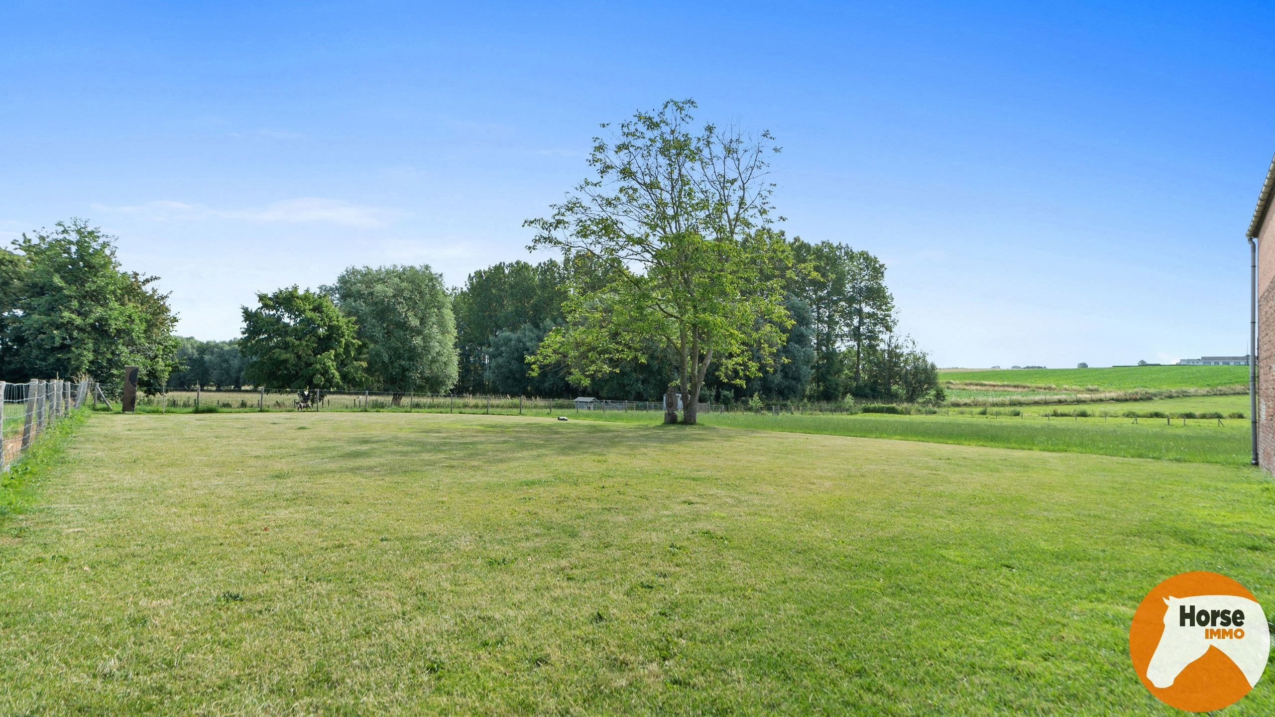 PEPINGEN - Smaakvol gerenoveerde hoeve met aanpalende weide  foto 27