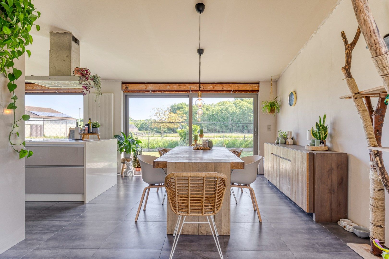  Goed gelegen open bebouwing met 4 slaapkamers en tuin in Kerkom - EPC 540 kWh/m² - bewoonbare oppervlakte 238  m²  foto 10