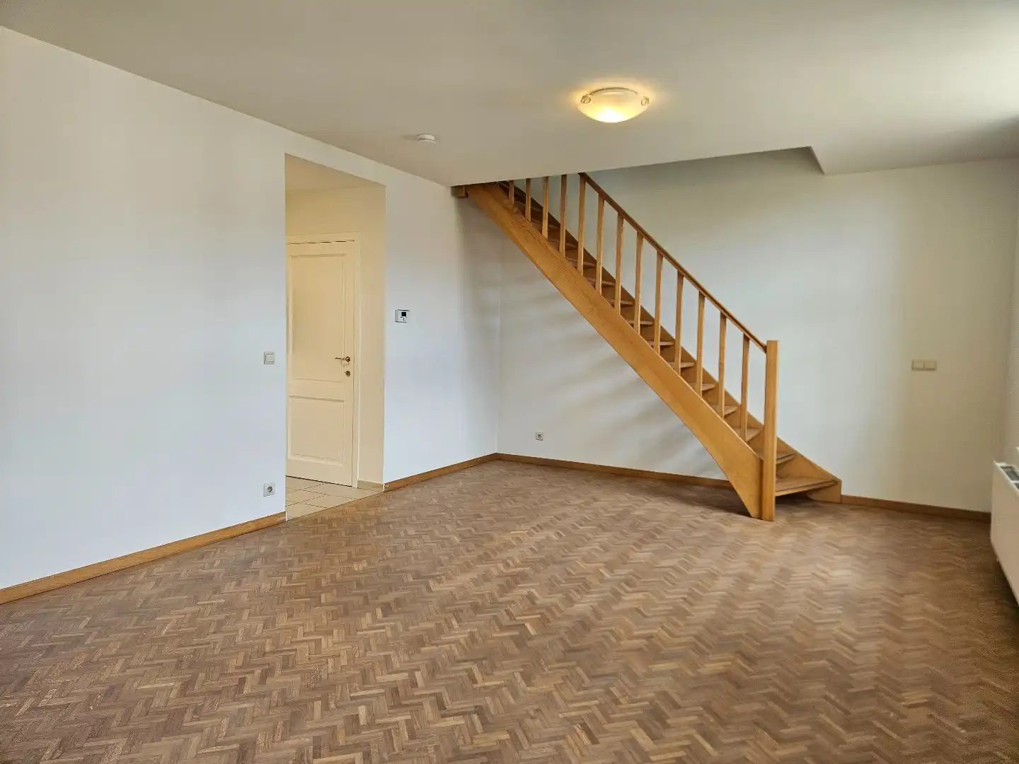 Duplex appartement met 2 ruime slaapkamers in het centrum van Geel! foto 4