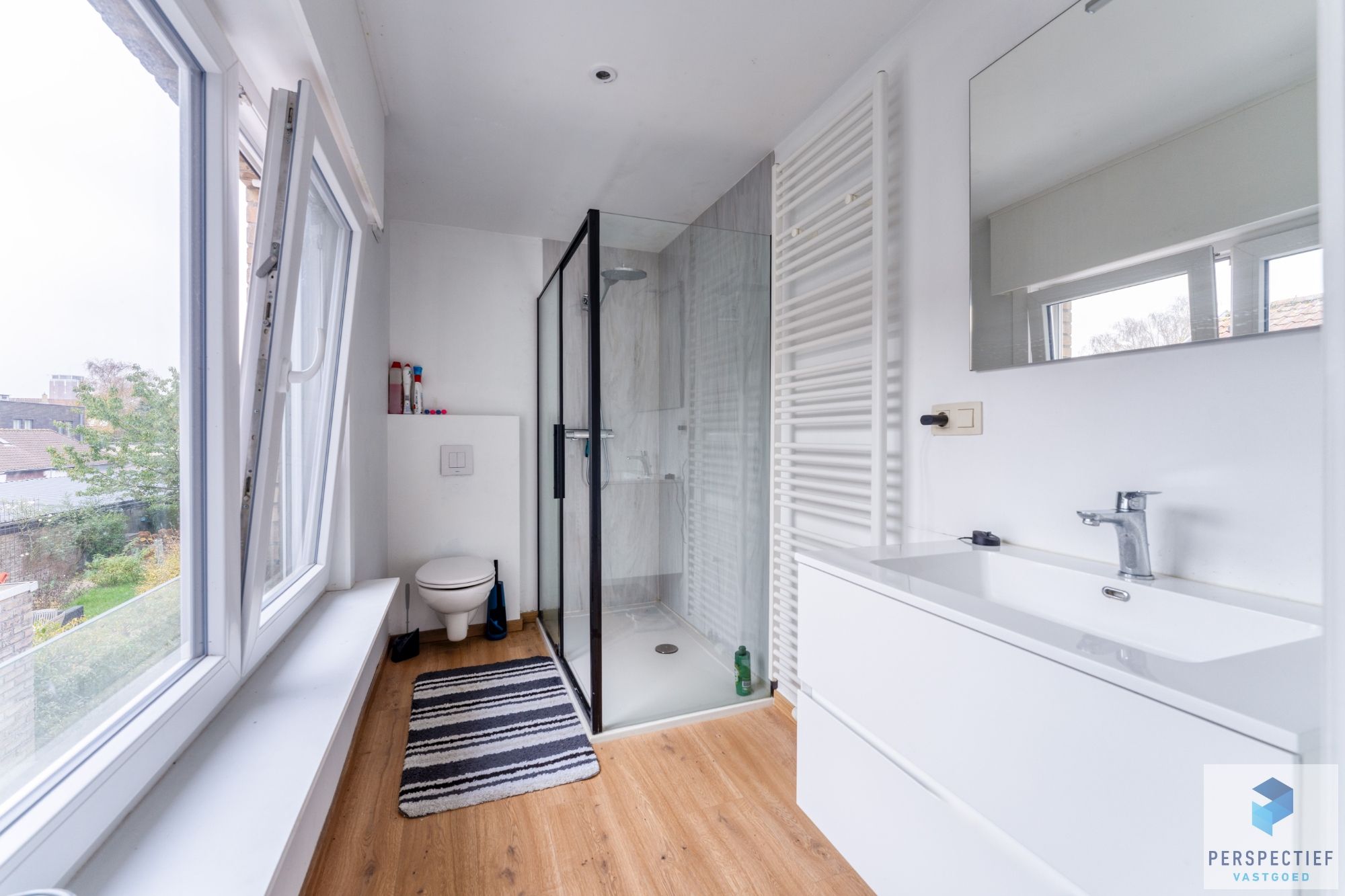 BEZOEKMOMENT ZATERDAG 22/11 VAN 12U TOT 14U |Gerenoveerde woning met tuin op toplocatie foto 11