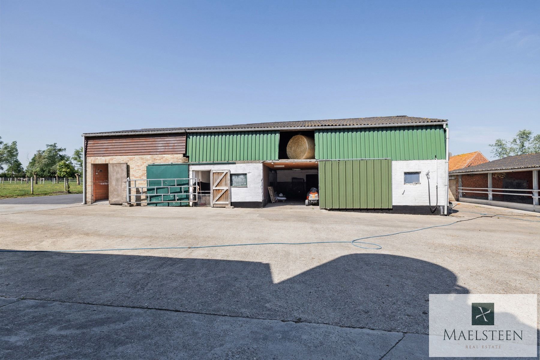 Boerderij met 7,8ha op de flank van Oedelem-berg  foto 37