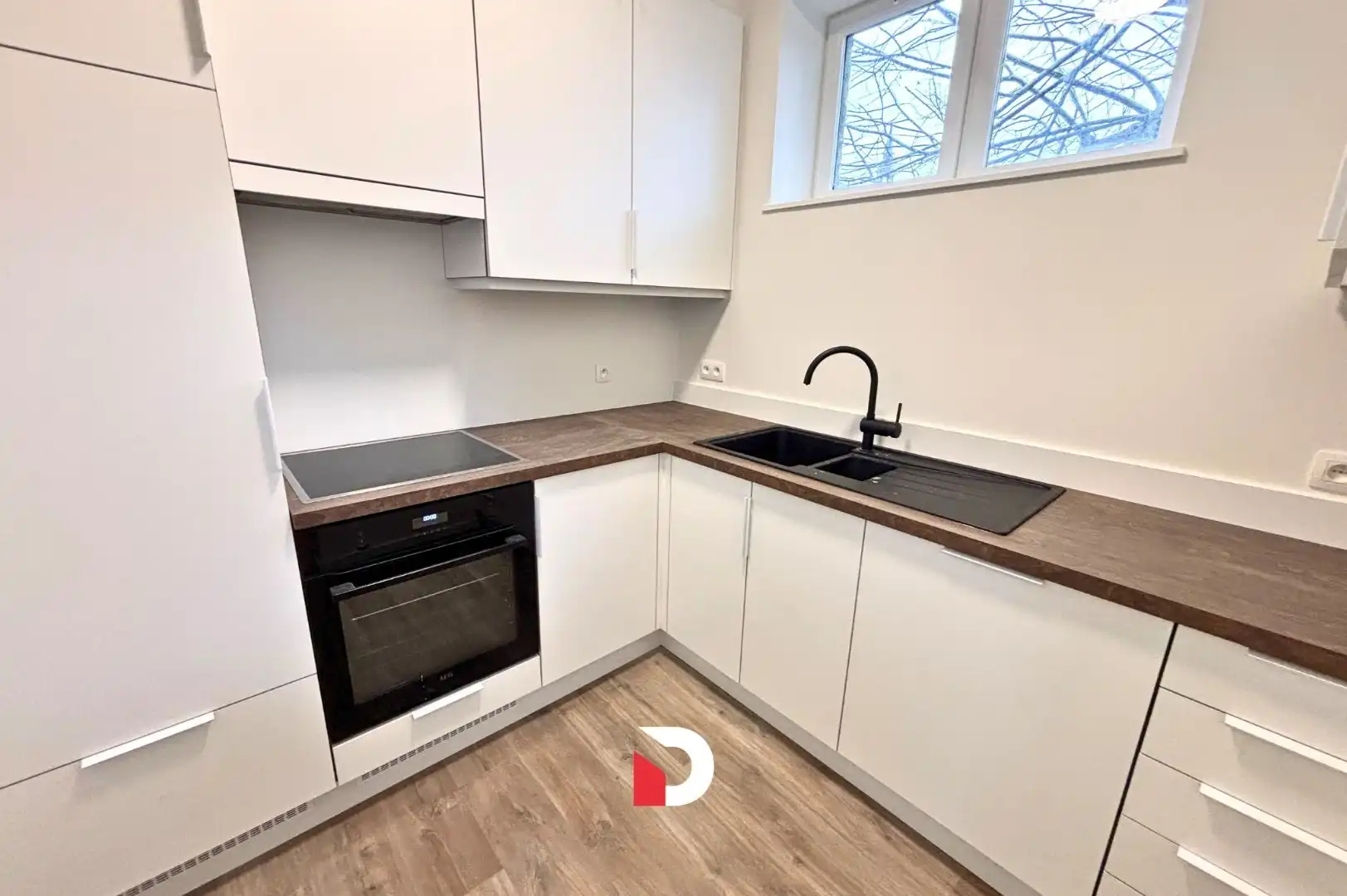 Gezellige gerenoveerde stadswoning met 2 slaapkamers foto 6