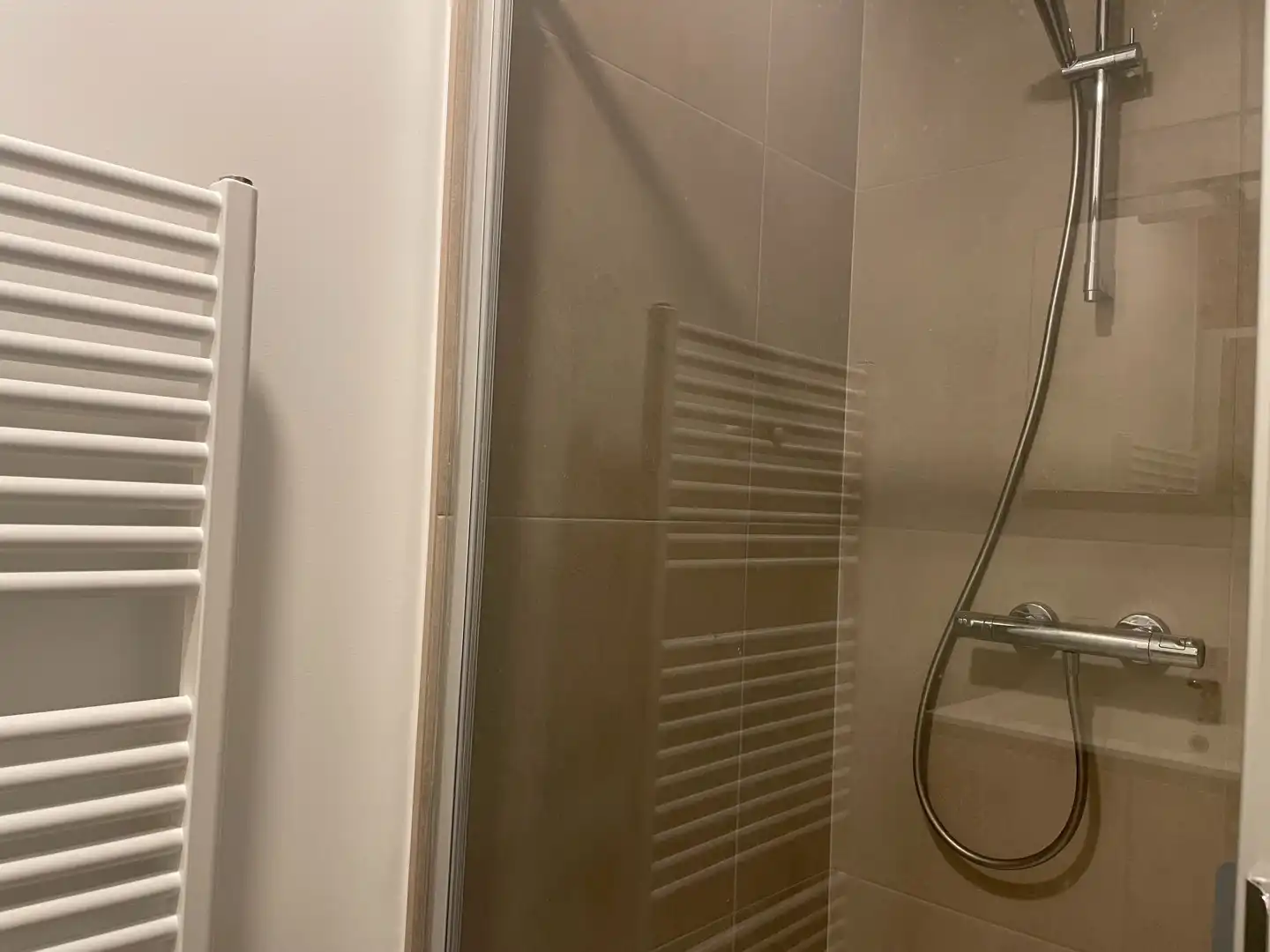 Nieuwbouwappartement met knap zeezicht foto 5